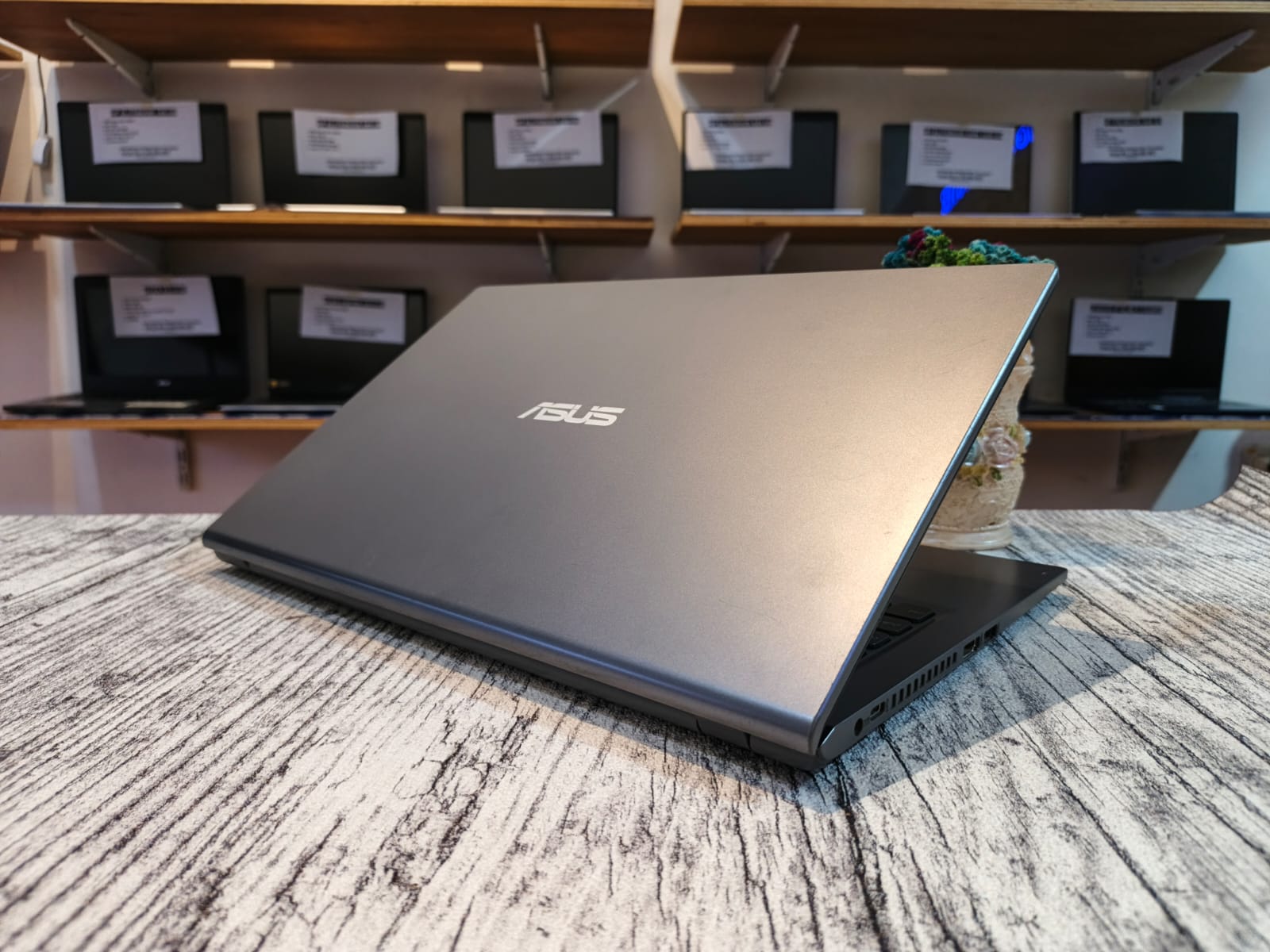 ASUS VIVOBOOK A516KA Intel Pentium Silver N6000 (Ram 4 GB / SSD 256 GB NVMe) Intel UHD 600 Graphics/ KeyBacklit - Gambar 4