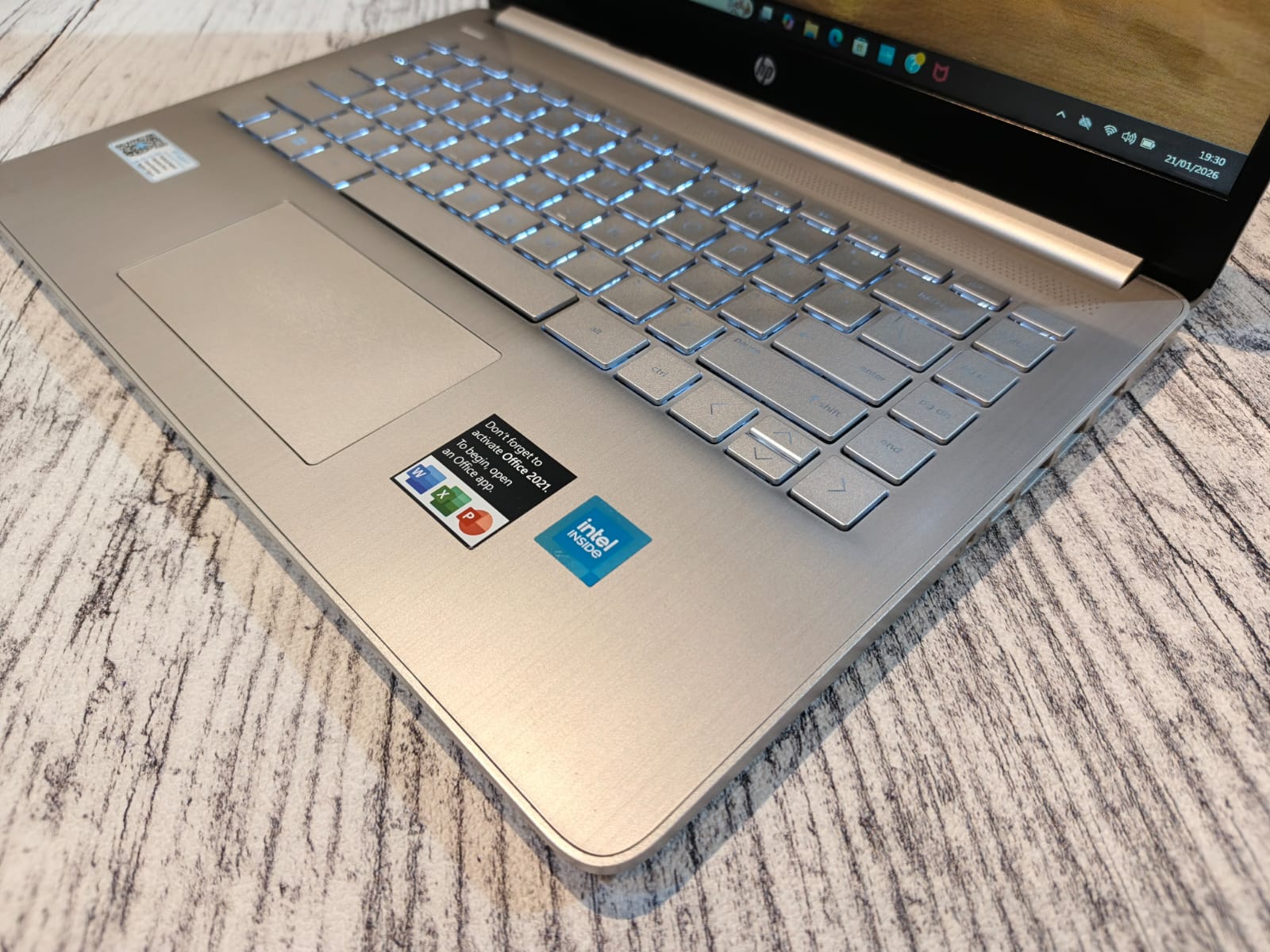 HP 14S-DQ3110TU Intel Celeron N4500 (Ram 8GB / SSD 256GB NVMe) Intel UHD 600 Graphics/ KeyBacklit - Gambar 3