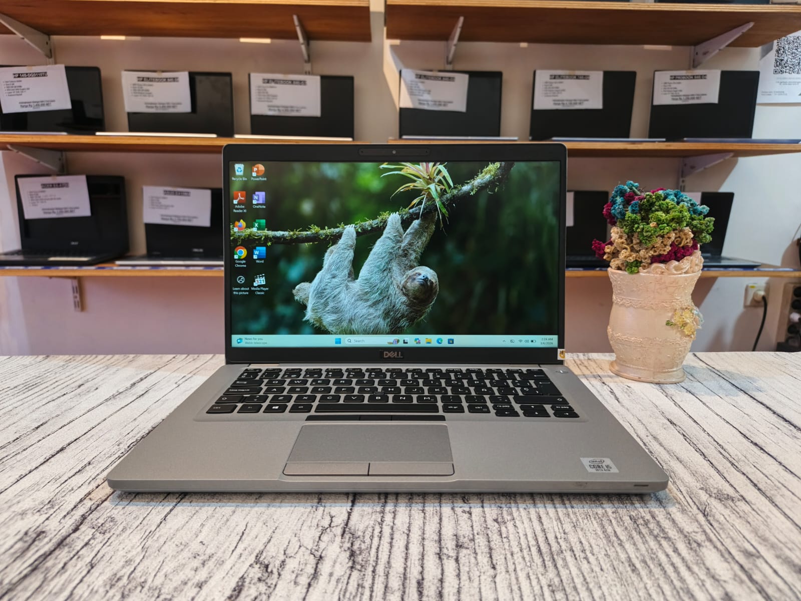 DELL LATITUDE 5410 Intel Core i5-10310U (Ram 16 GB / SSD 256 GB NVMe) Intel UHD Graphics