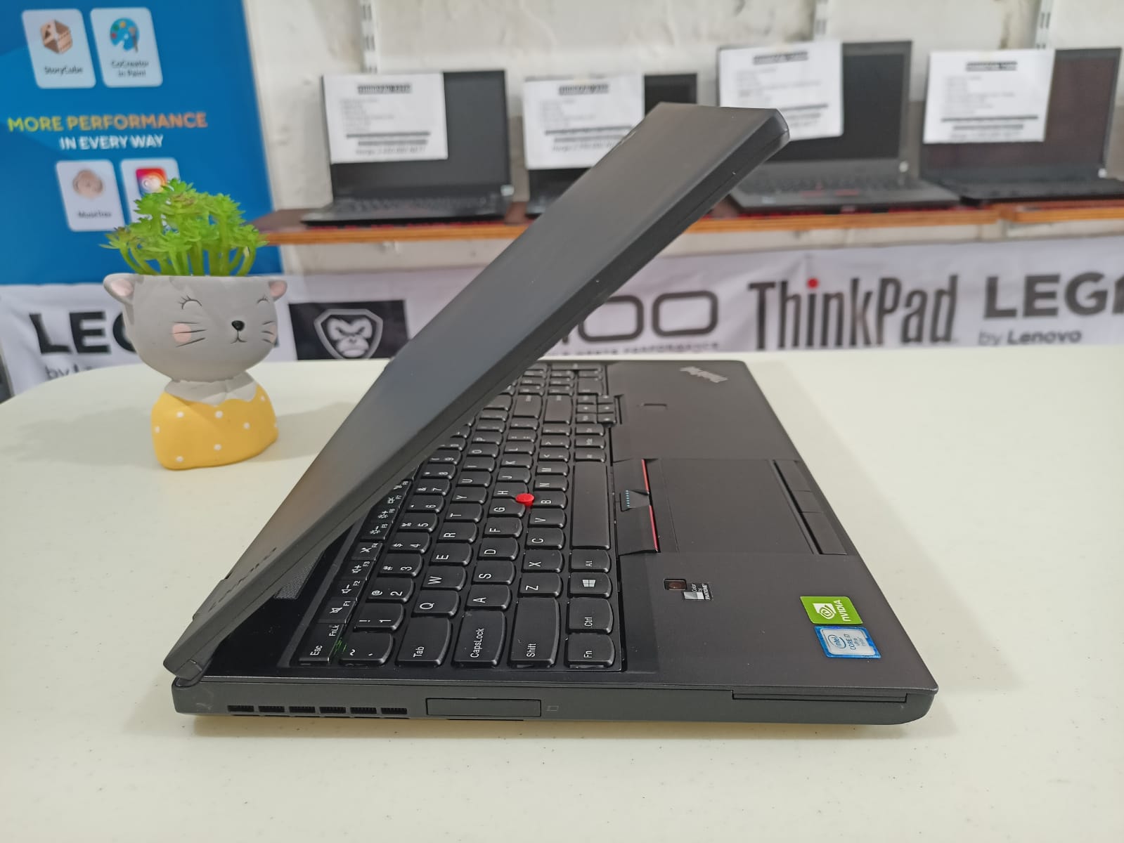 THINKPAD P50 Core i7-6820HQ / 8GB/ Ssd 256GB/ Nvidia Quadro M200M (4GB)/ Touchscreen - Gambar 6