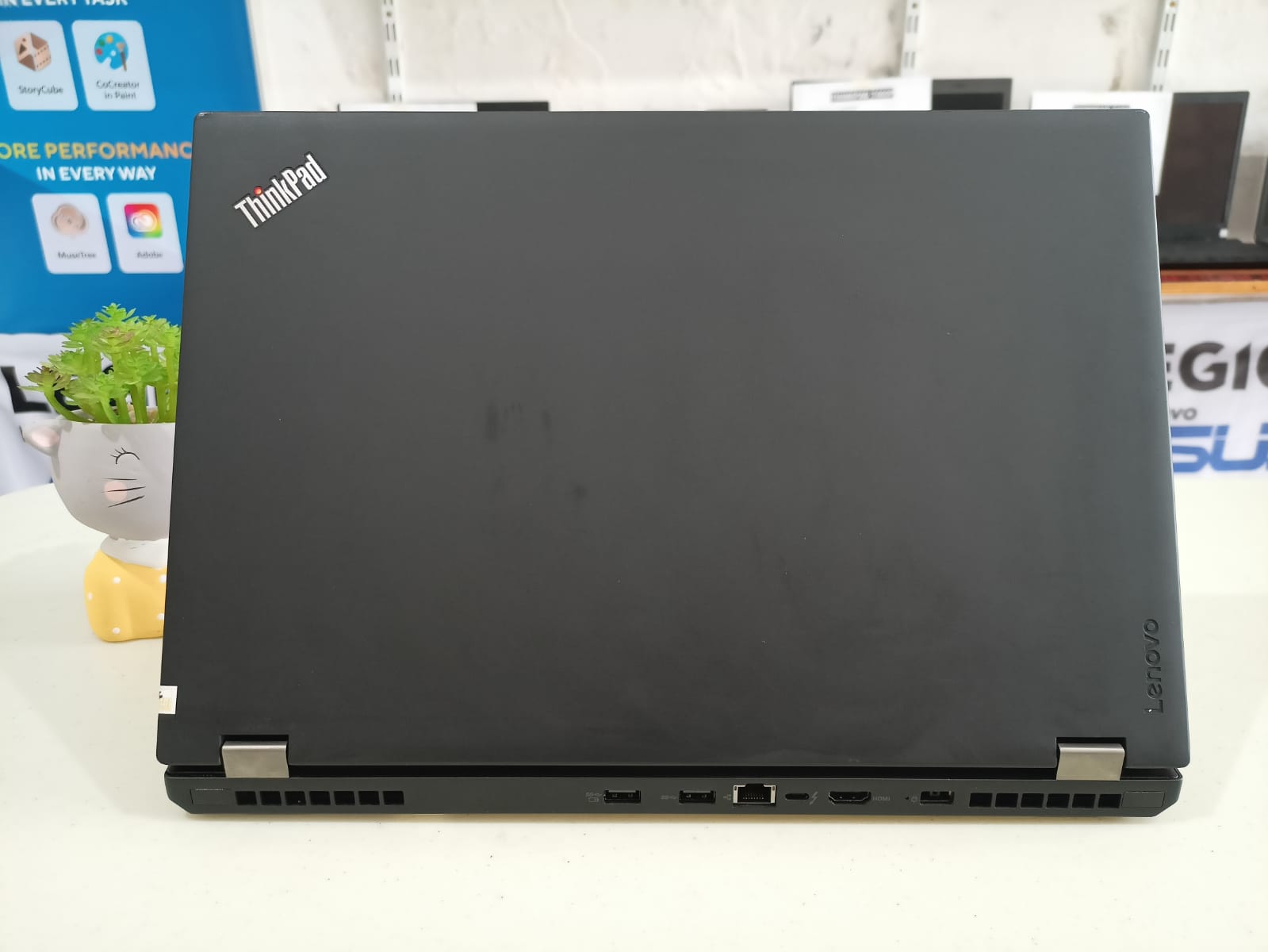 THINKPAD P50 Core i7-6820HQ / 8GB/ Ssd 256GB/ Nvidia Quadro M200M (4GB)/ Touchscreen - Gambar 7