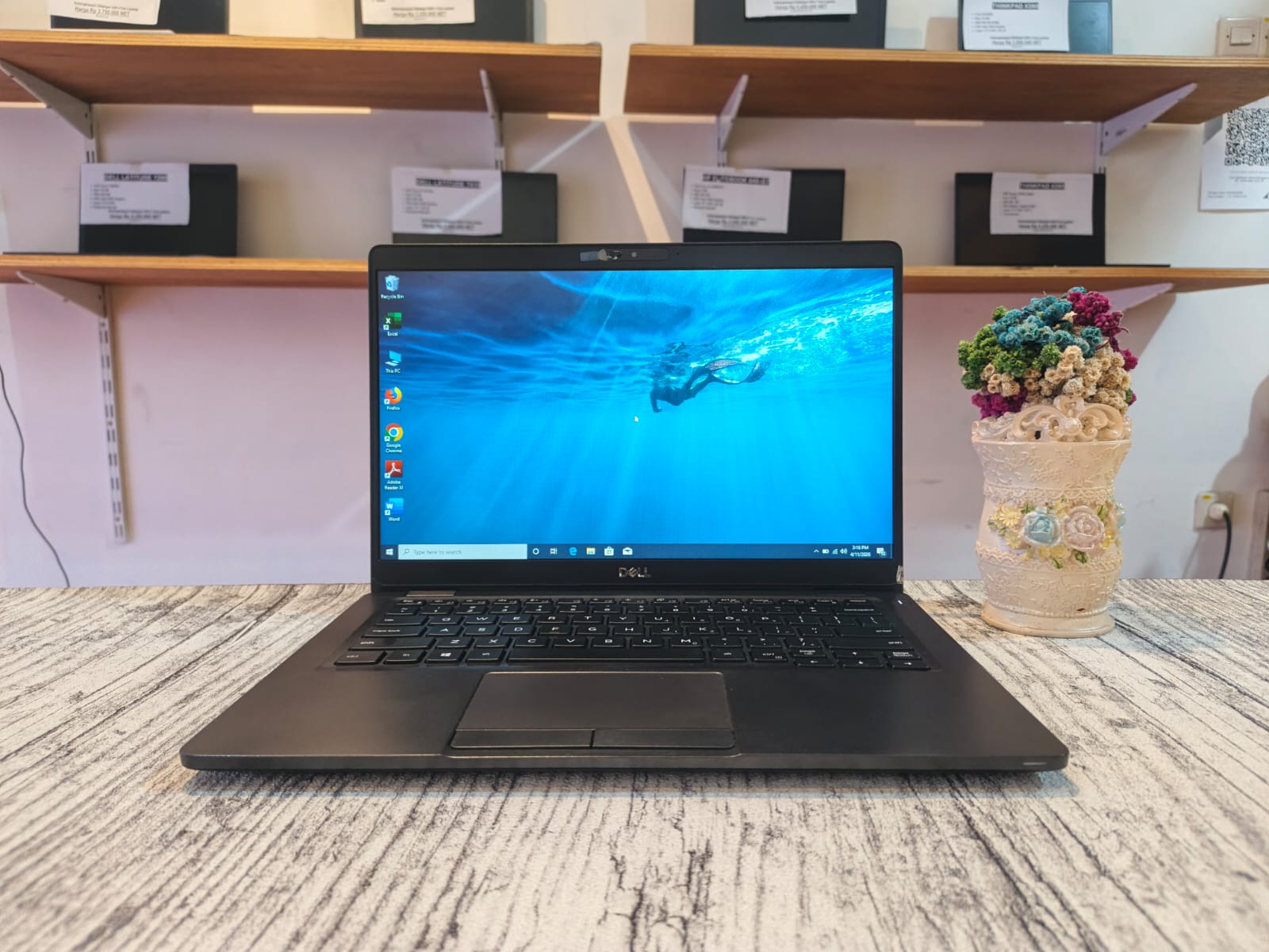 DELL LATITUDE 5300 Intel Core i5-8350U (Ram 16GB / SSD 256GB NVMe) Intel UHD 620 Graphics