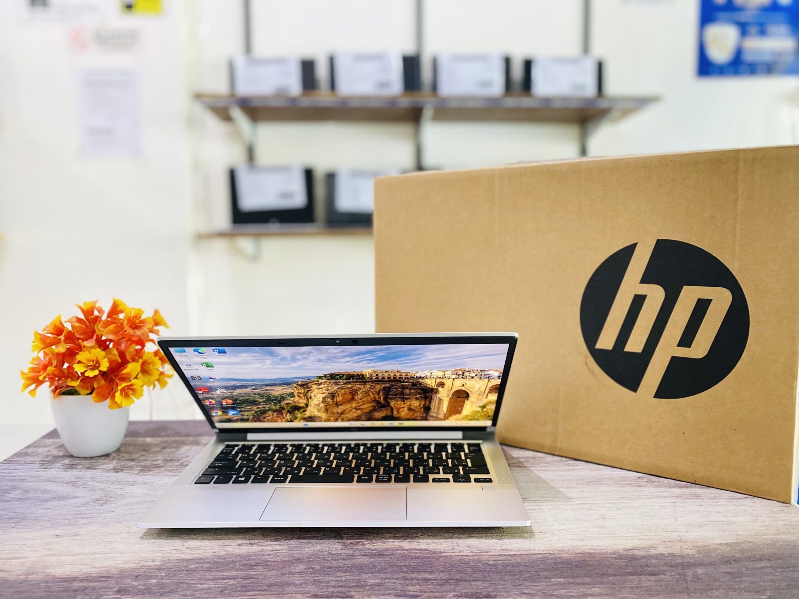 LAPTOP HP PROBOOK 635 AERO G7 | AMD RYZEN 5 4500U ( RAM 8GB / SSD 256GB NVME ) - Gambar 5