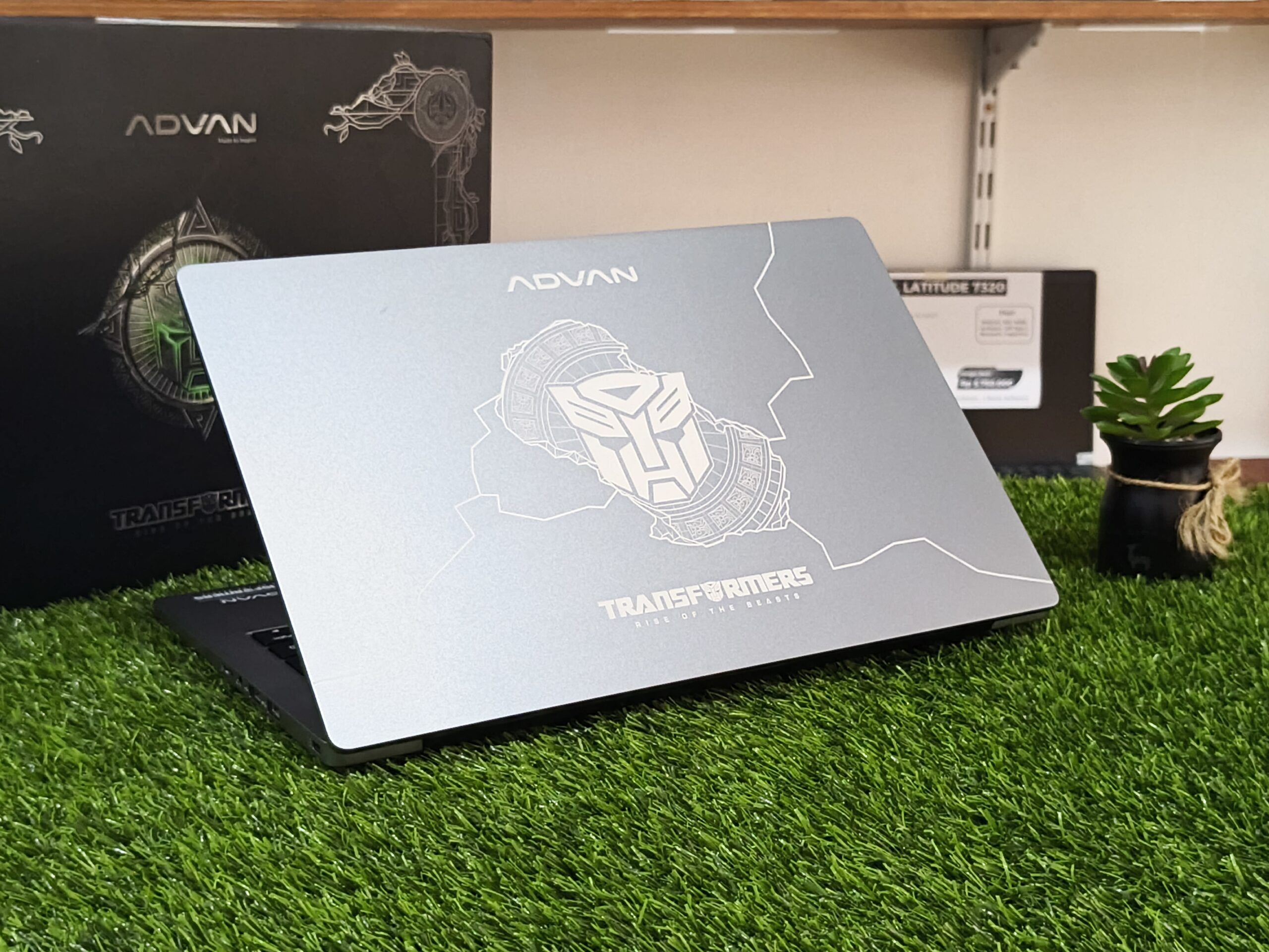 ADVAN TBOOK TRANSFORMER Intel N100 (RAM 4GB/eMMC 128GB) 14" HD - Gambar 6