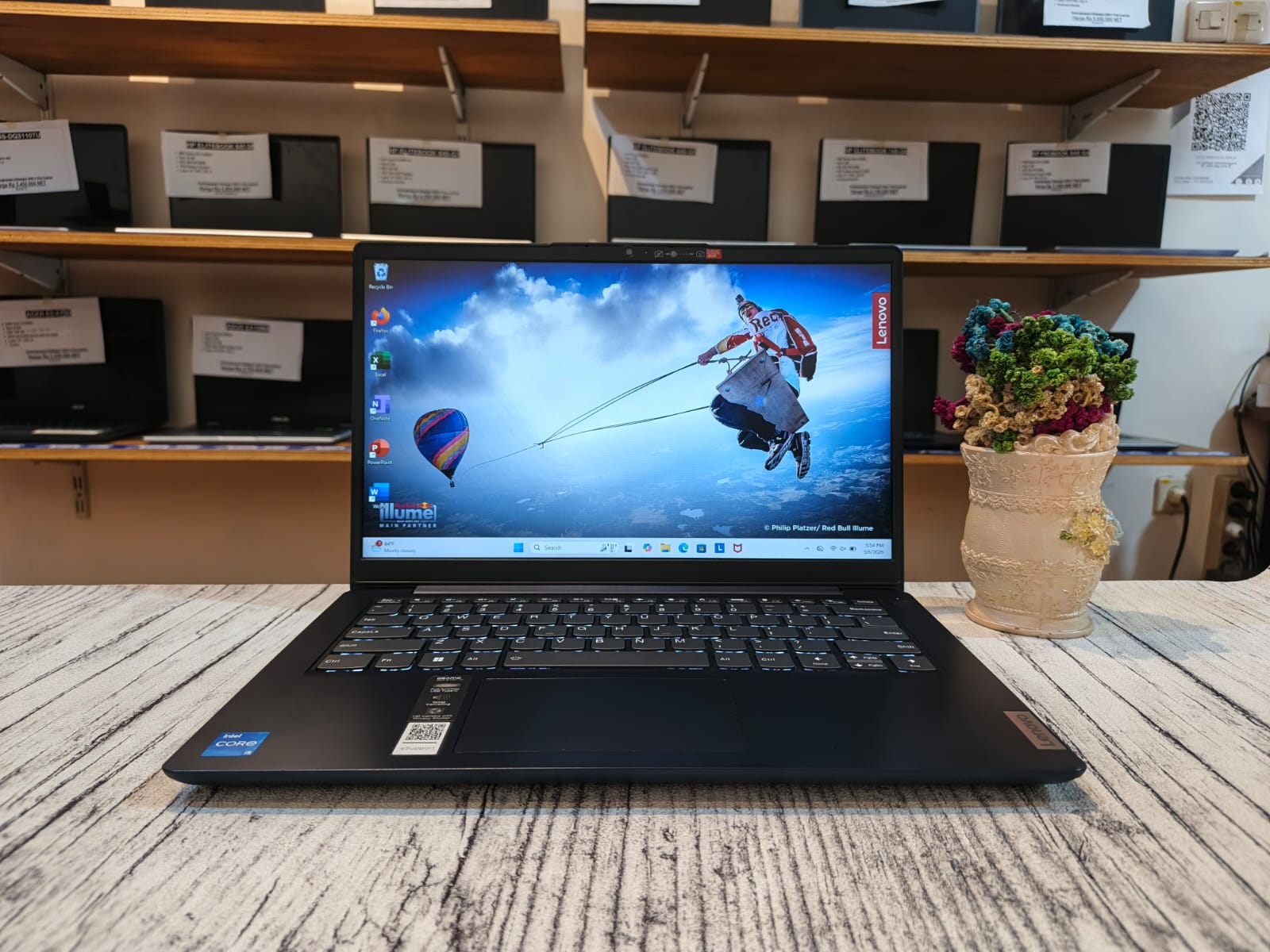 LENOVO IDEAPAD SLIM 3- 14IAU7 Intel Core i5-1235U (Ram 8GB / SSD 512GB NVMe) Intel UHD Graphics/ KeyBacklit
