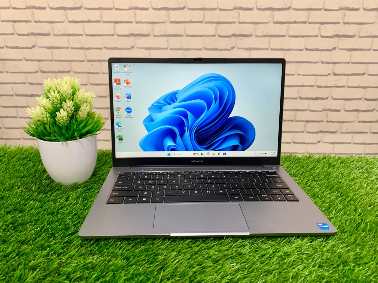 Advan Workpro Lite 1701 Intel Core i5-12450H/ RAM 8GB/ SSD 256GB/ 14" FHD/ Intel UHD Graphics/ Murah