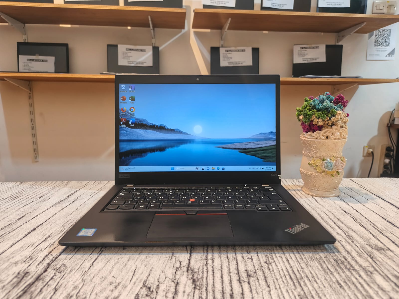 LENOVO THINKPAD X390 Intel Core i5-8365U (Ram 8GB / SSD 256GB NVMe) Intel UHD 620 Graphics