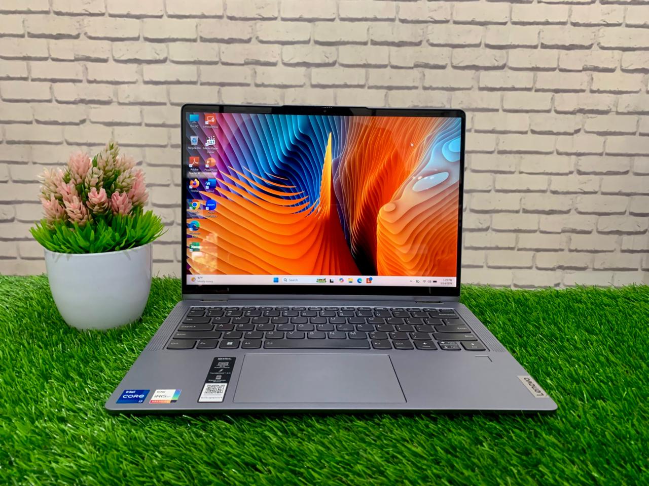 Lenovo IP FLEX 5i 14IRU8 Intel Core i7-1355U/ Ram 16GB / SSD 512GB / Intel Iris Xe Graphics/ 14" FHD Touchsreen Flip/ Garansi
