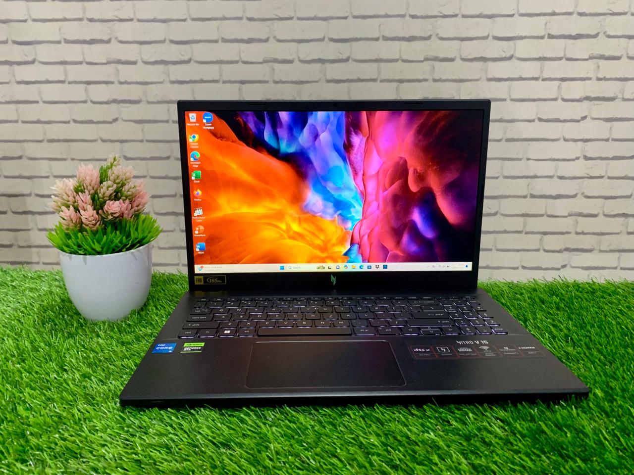 Acer Nitro V15-51 Intel Core i5-1320H/ RAM 8GB/ SSD 512GB/ 15,6" FHD/ Intel UHD Graphics/ Nvidia RTX 2050 (4GB)/ Key Backlite