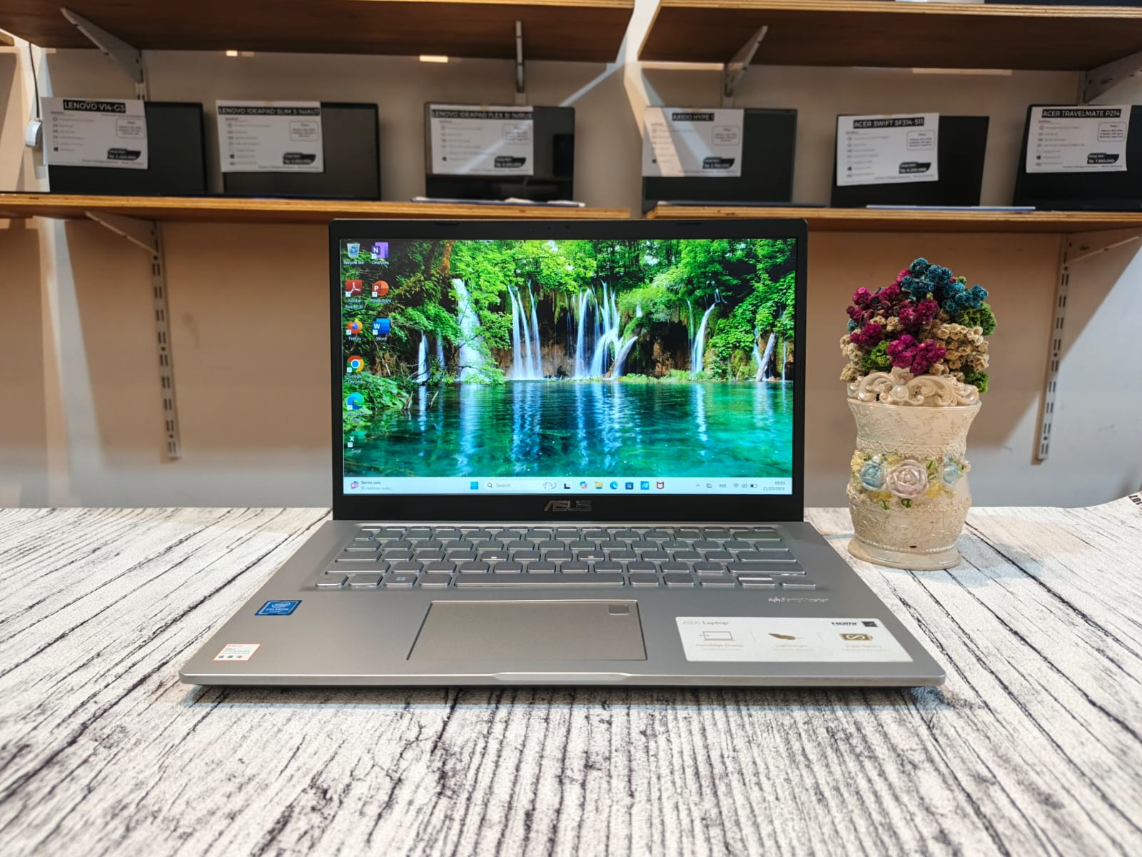 ASUS VIVOBOOK A416MA Intel Celeron N4020 (Ram 4GB / SSD 256GB NVME) Intel UHD 600 Graphics/ KeyBacklit