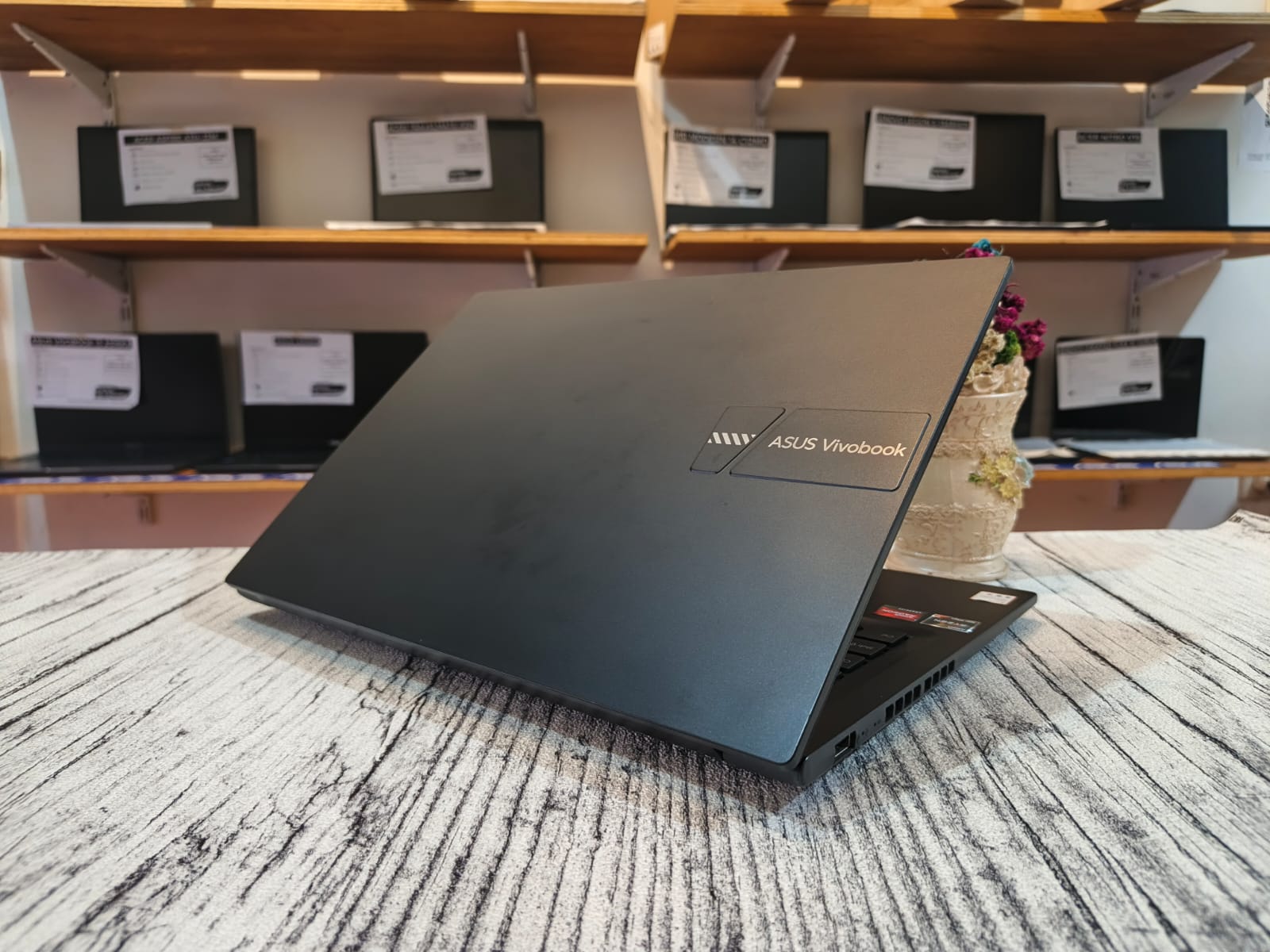 ASUS VIVOBOOK 14-M1405YA AMD Ryzen 7-7730U (Ram 16GB / SSD 512GB NVMe) AMD Radeon Graphic (512MB) - Gambar 5