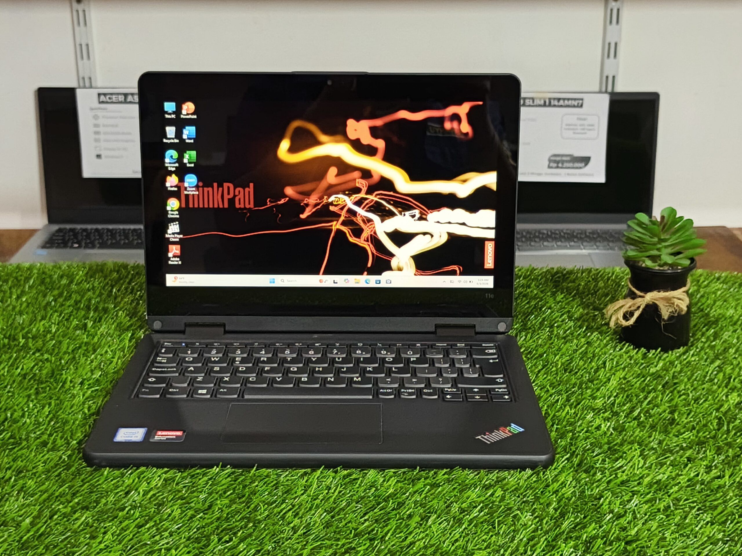 LENOVO THINKPAD 11e YOGA Intel Core i5-8200Y (RAM 8GB/SSD 256GB NVMe) TOUCHSCREEN FLIP 360 / 11,6" HD