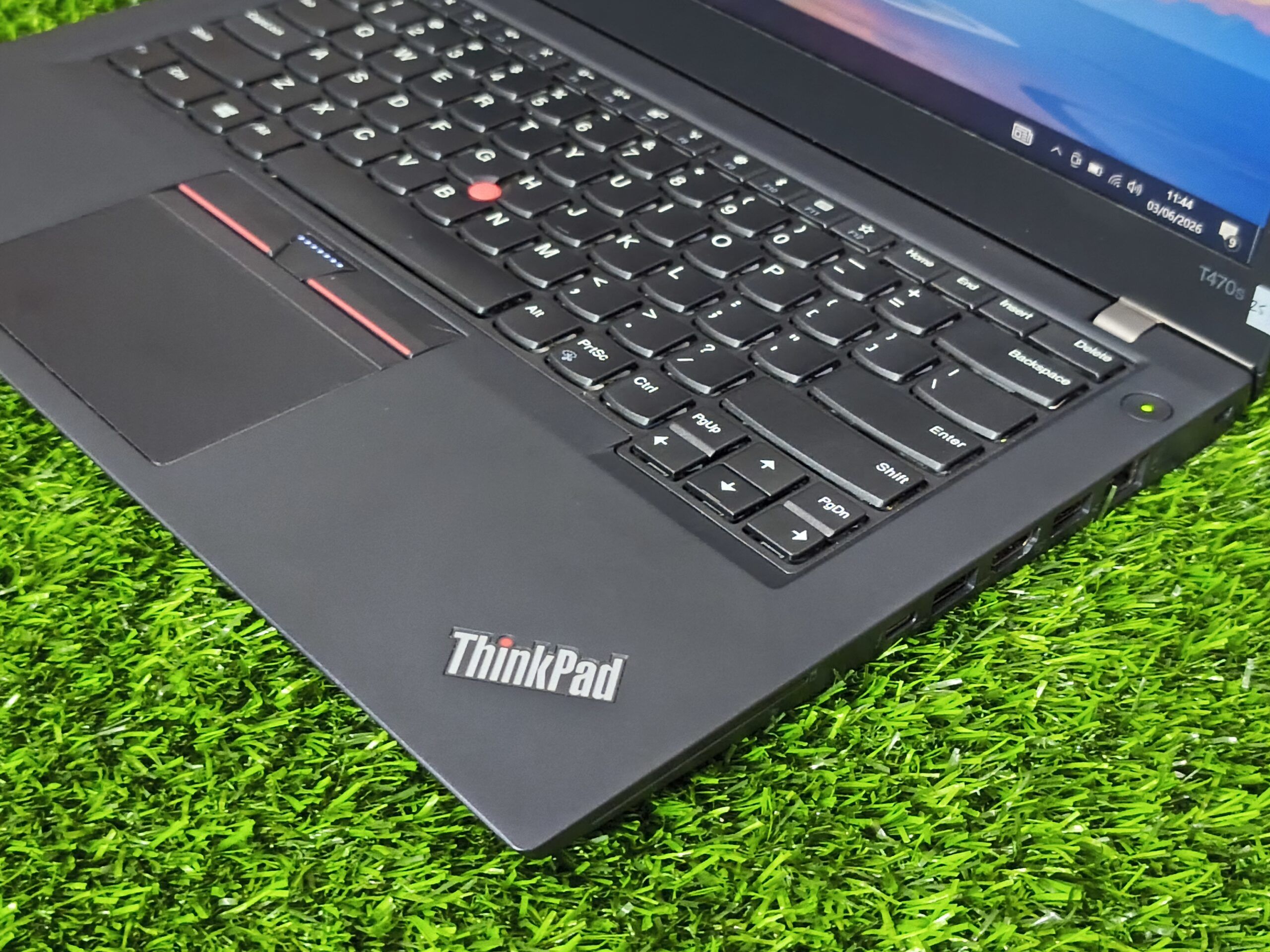 LENOVO THINKPAD T470s Intel Core i5-7300U (RAM 8GB/SSD 256GB NVMe) 14" FHD - Gambar 3