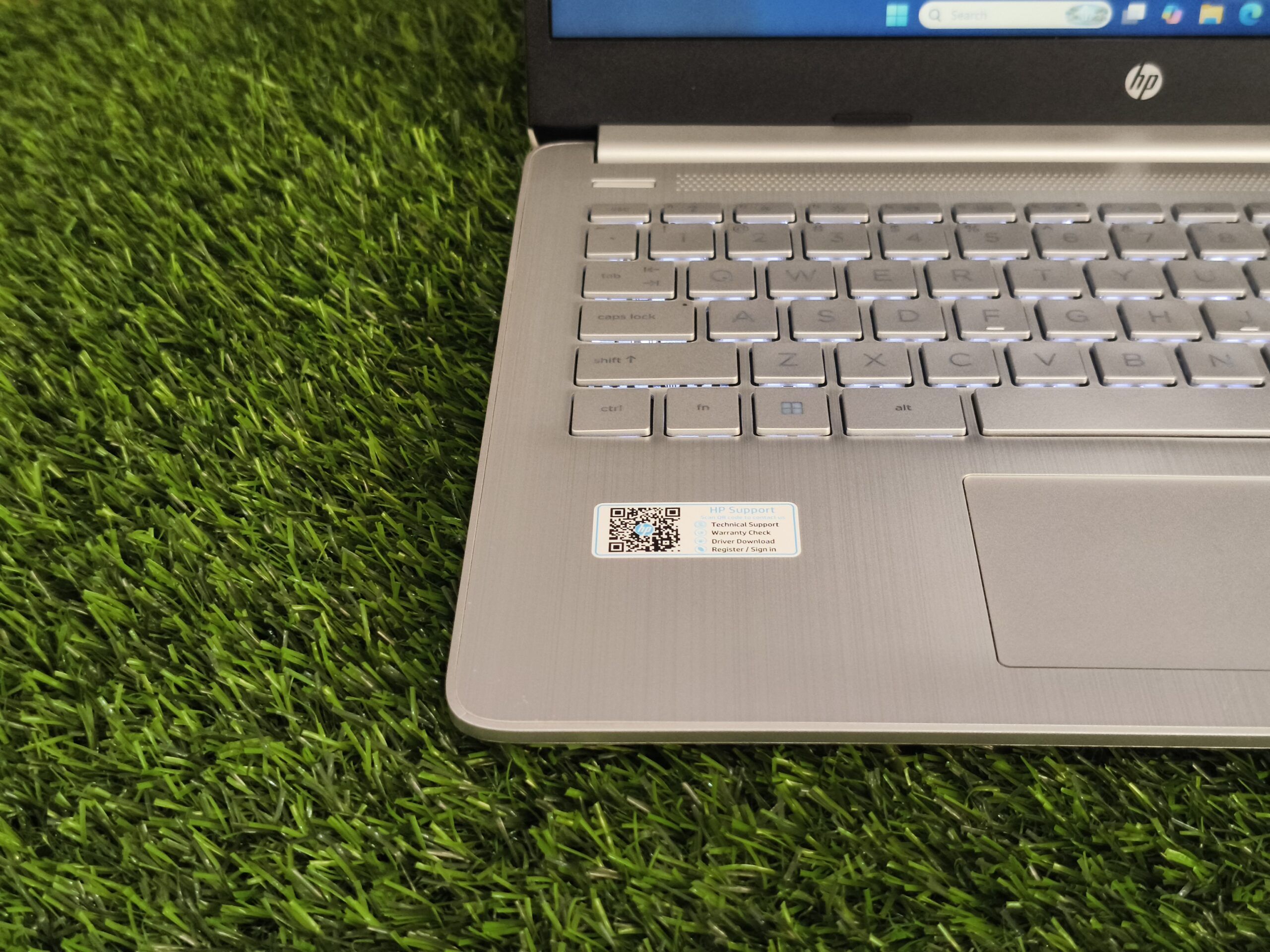 HP 14s DQ3109TU Intel Celeron N4500 (RAM 8GB/SSD 256GB) KEYBOARD BACKLIT / 14" HD - Gambar 2