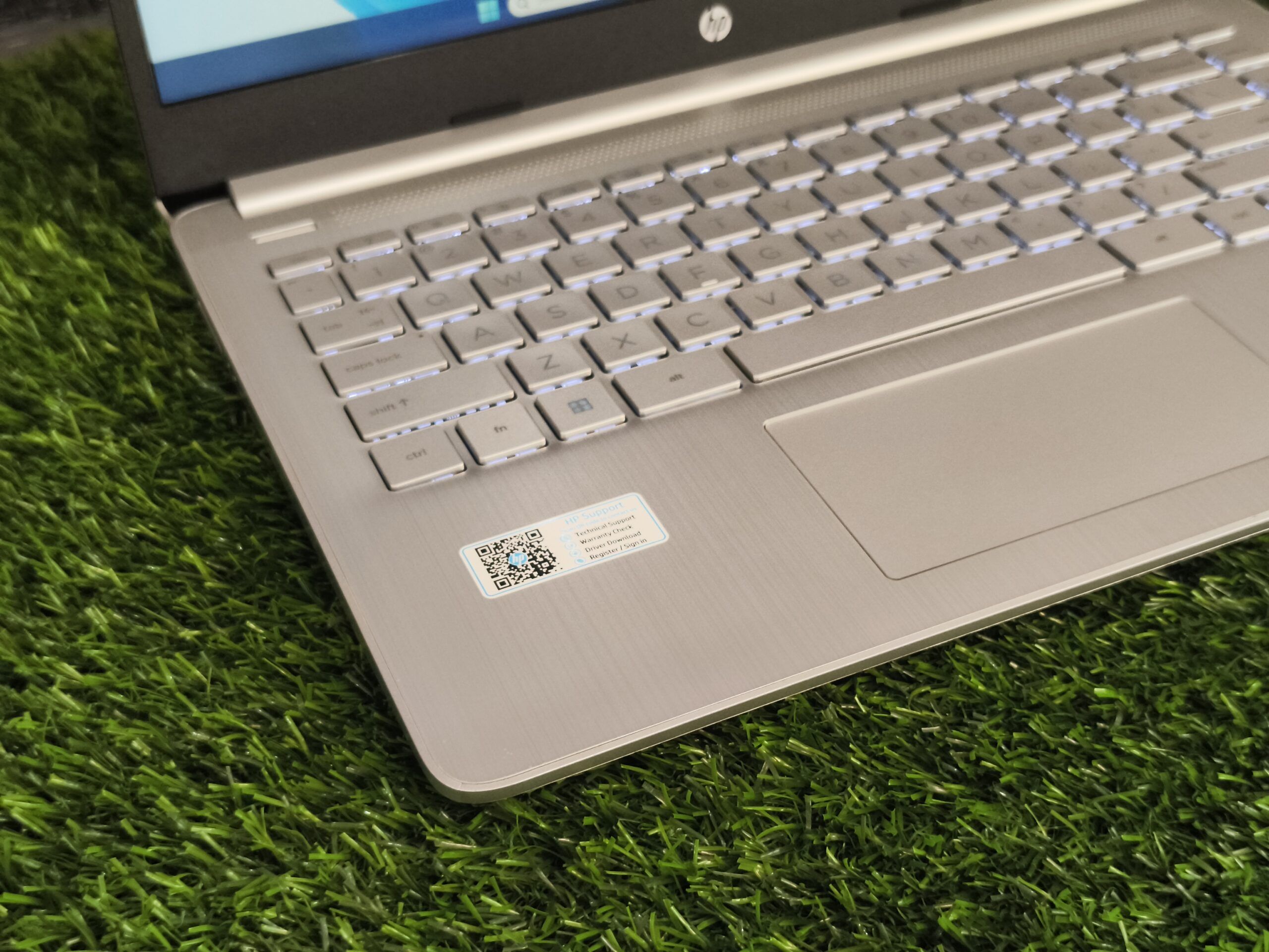 HP 14s DQ3109TU Intel Celeron N4500 (RAM 8GB/SSD 256GB) KEYBOARD BACKLIT / 14" HD - Gambar 5