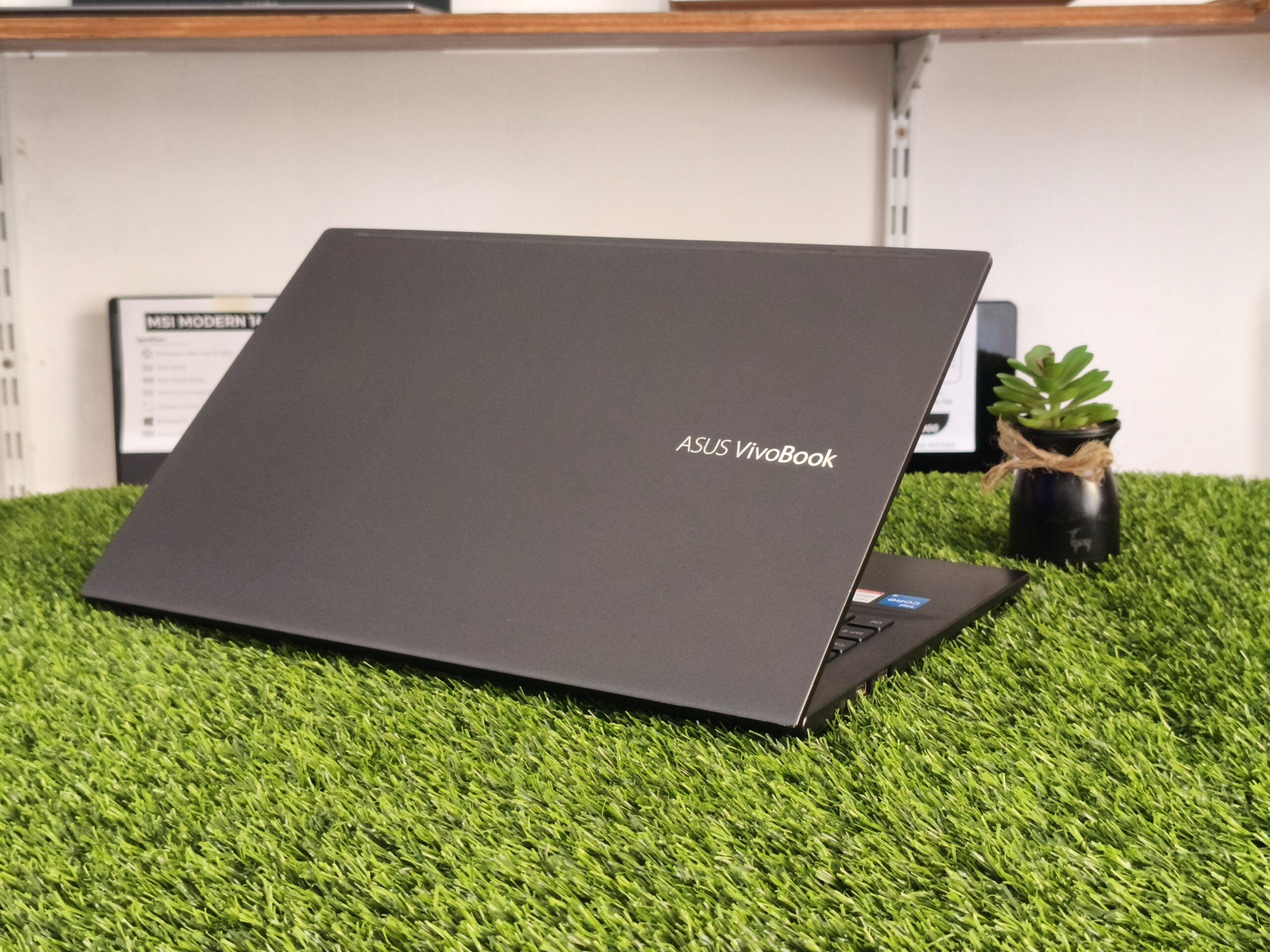 ASUS VIVOBOOK K513EA Intel Core i5-1135G7 (RAM 8GB/SSD 256GB NVMe) KEYBOARD BACKLIT / 15,6" OLED - Gambar 4