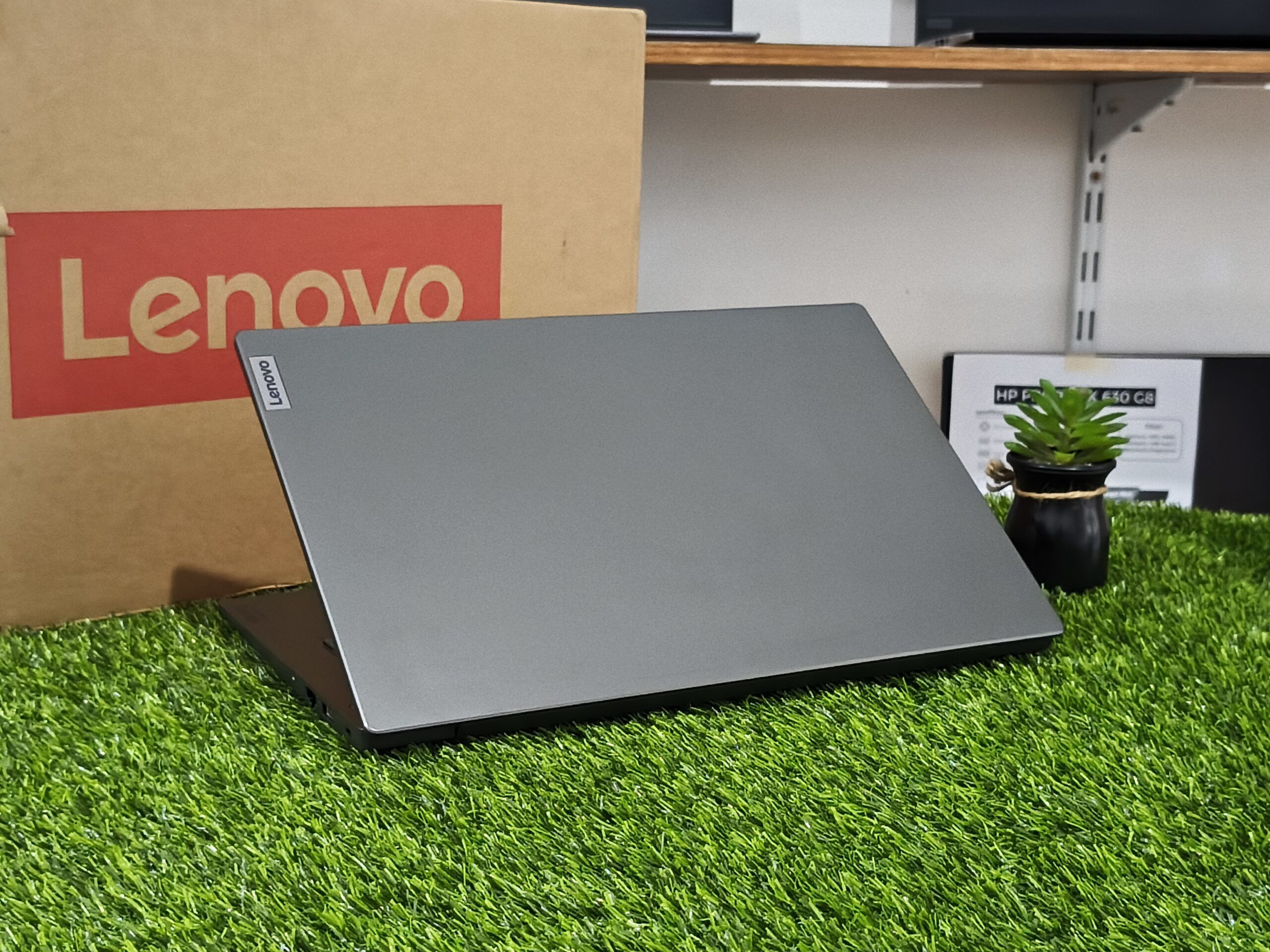 LENOVO V14 G4 ABP AMD Ryzen 5 7420U (RAM 16GB/SSD 512GB NVMe) RADEON GRAPHICS (2GB) / 14" FHD - Gambar 6