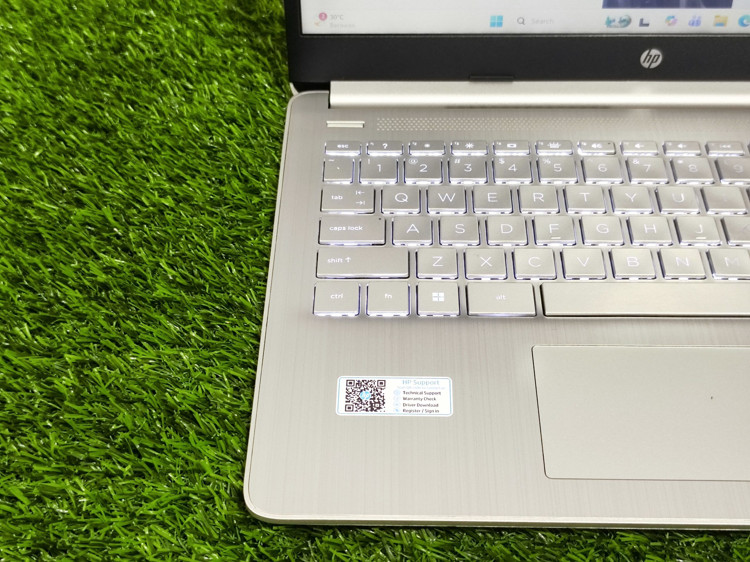 HP 14S-DQ511TU Intel Core i3-1215U (RAM 8GB/SSD 512GB NVMe) KEYBOARD BACKLIT / 14" FHD - Gambar 2