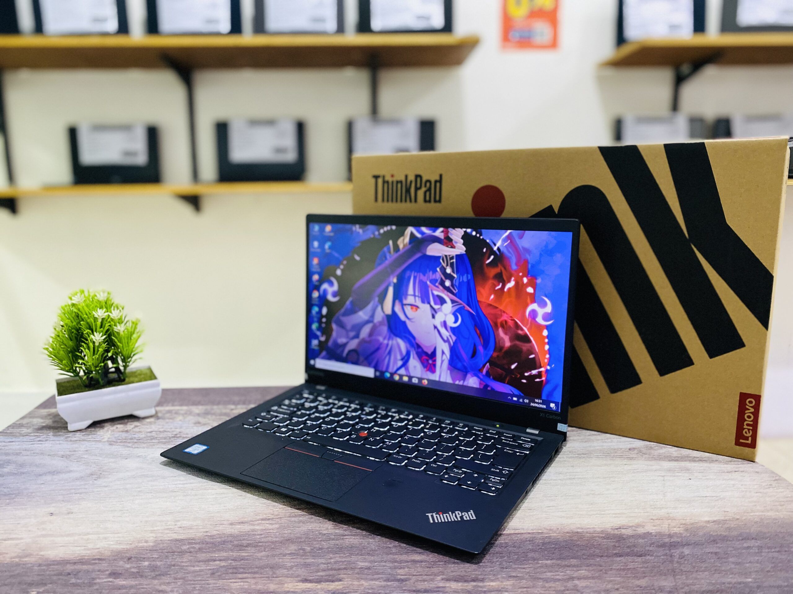 LAPTOP LENOVO THINKPAD X1 CARBON | INTEL CORE I5-7300U ( RAM 8GB / SSD 256GB ) - Gambar 7