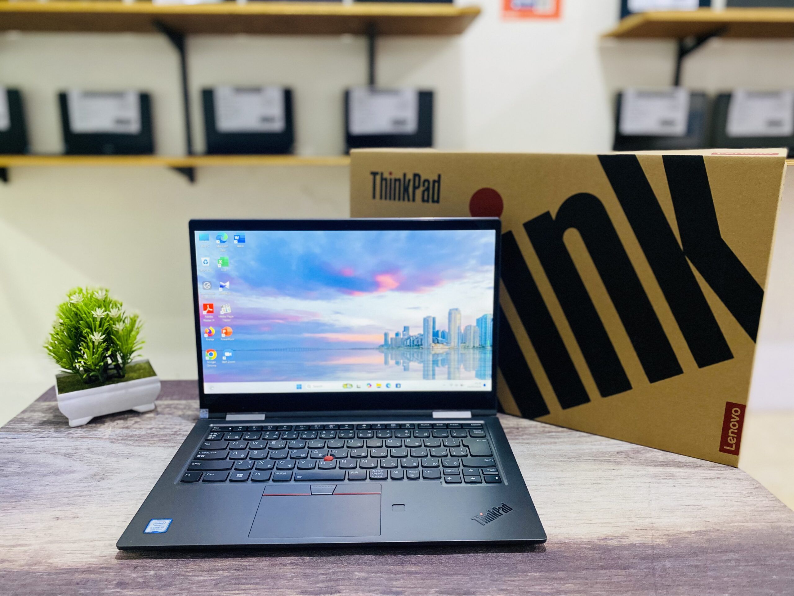 LAPTOP LENOVO THINKPAD X1 YOGA | INTEL CORE I5-8265U ( RAM 8GB / SSD 256GB NVME ) TOUCHSCREEN 360°