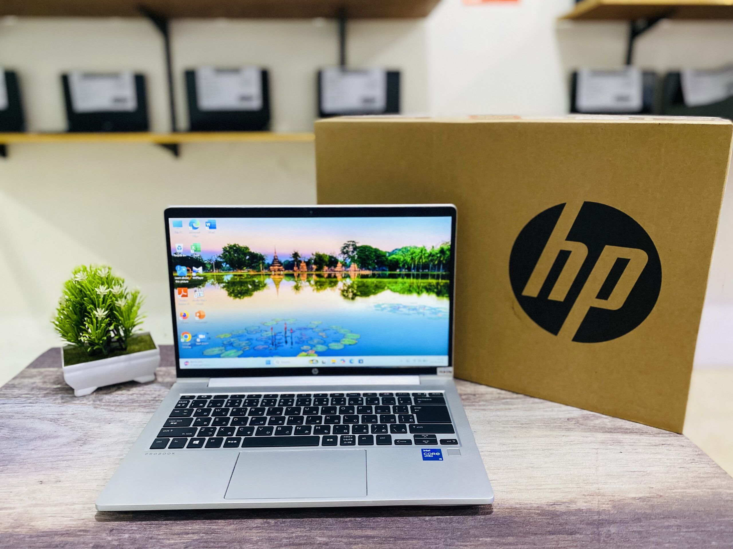 LAPTOP HP PROBOOK 640 G8 | INTEL CORE I5-1145G7 ( RAM 16GB / SSD 256GB NVME )