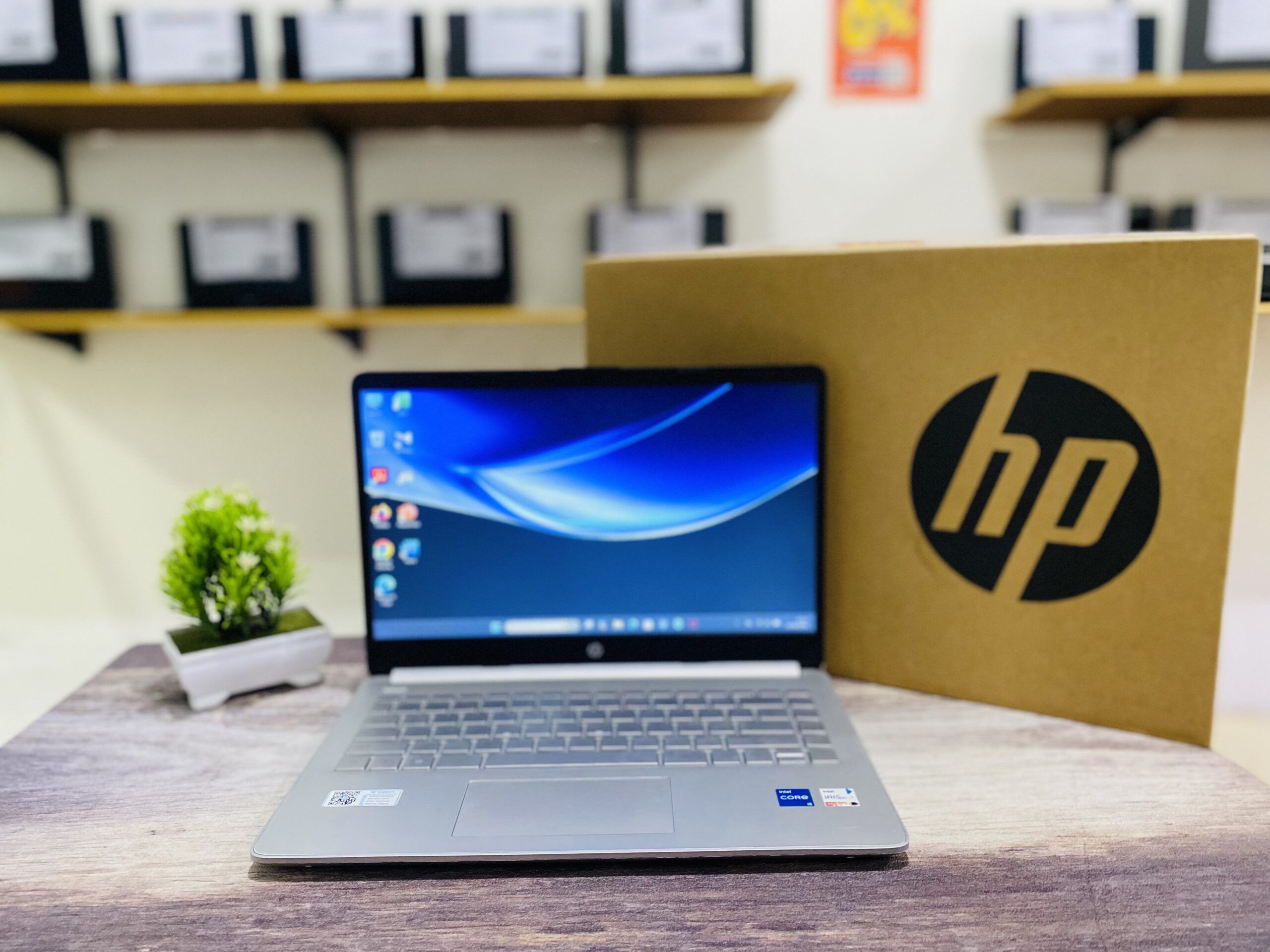 LAPTOP HP 14S-DQ5227TU | INTEL CORE I5-1235U ( RAM 8GB / SSD 512GB NVME ) GARANSI