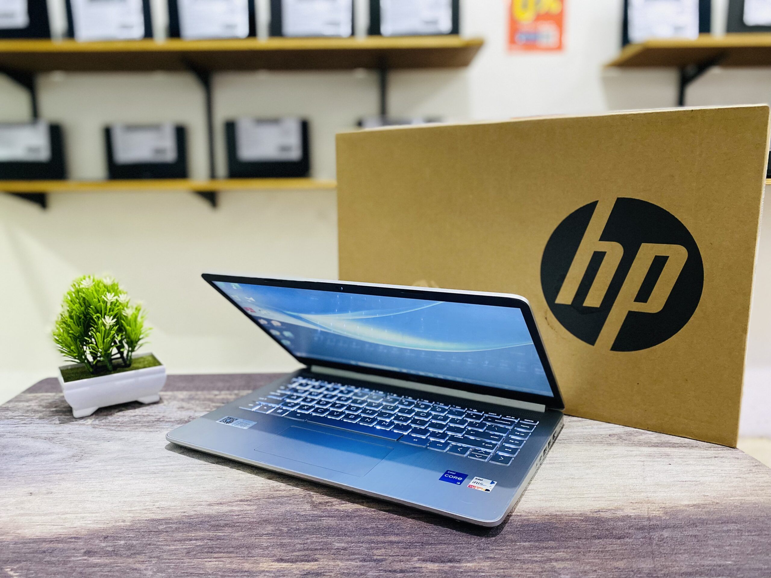 LAPTOP HP 14S-DQ5227TU | INTEL CORE I5-1235U ( RAM 8GB / SSD 512GB NVME ) GARANSI - Gambar 4