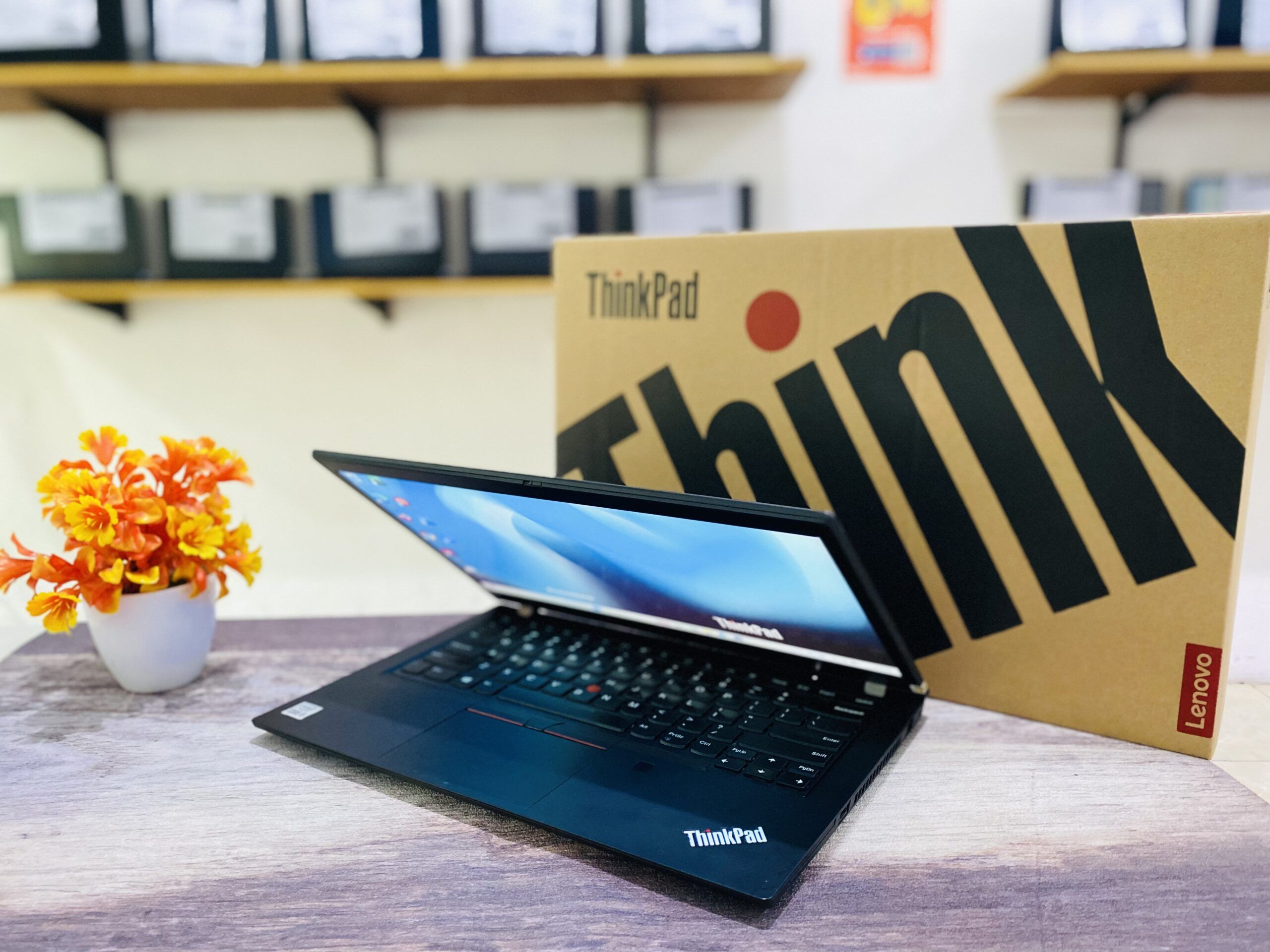 LAPTOP LENOVO THINKPAD T14 | INTEL CORE I5-10210U ( RAM 16GB / SSD 256GB NVME ) - Gambar 4