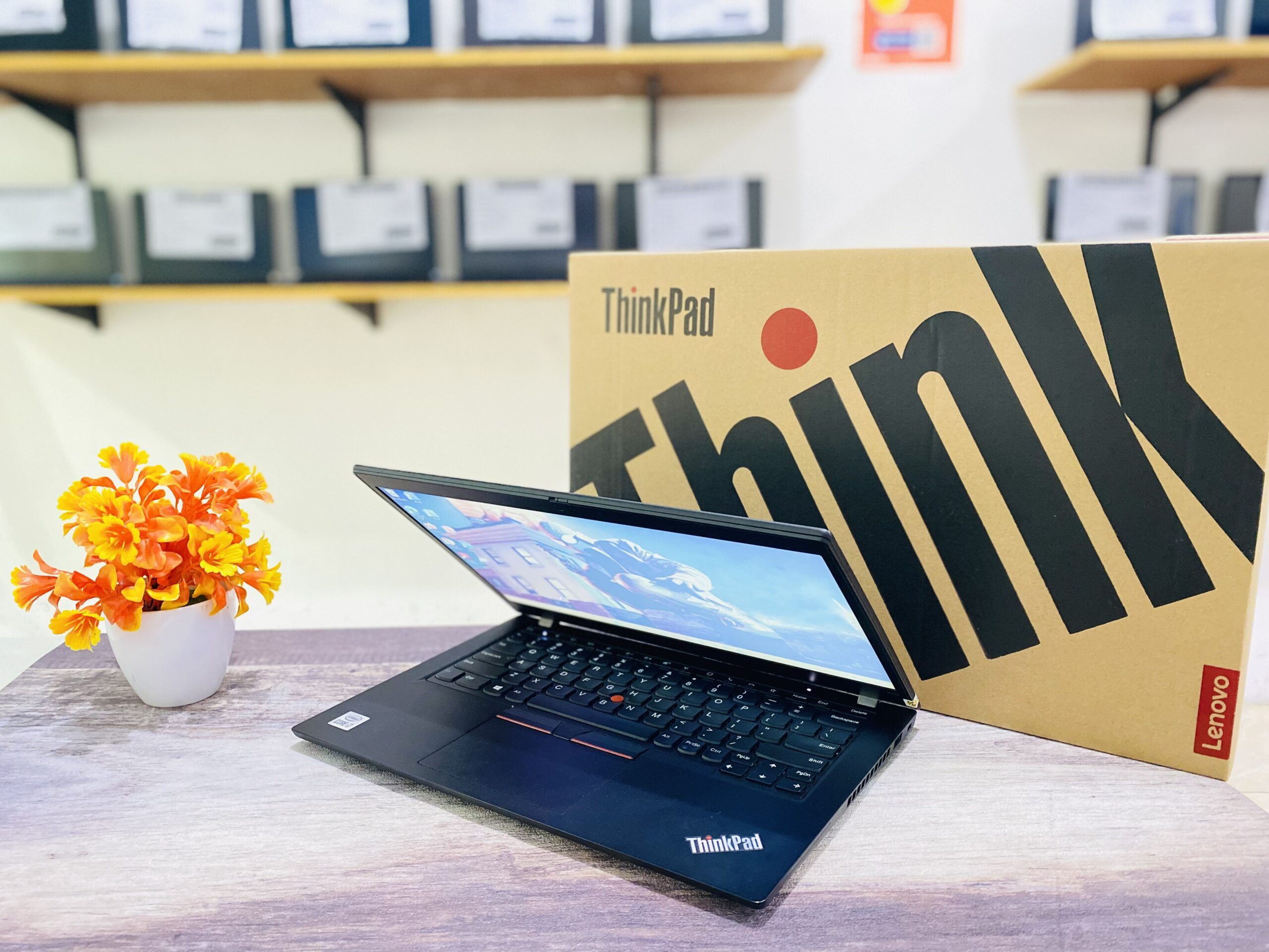LAPTOP LENOVO THINKPAD X13 | INTEL CORE I7-10210U ( RAM 8GB / SSD 256GB NVME ) - Gambar 4