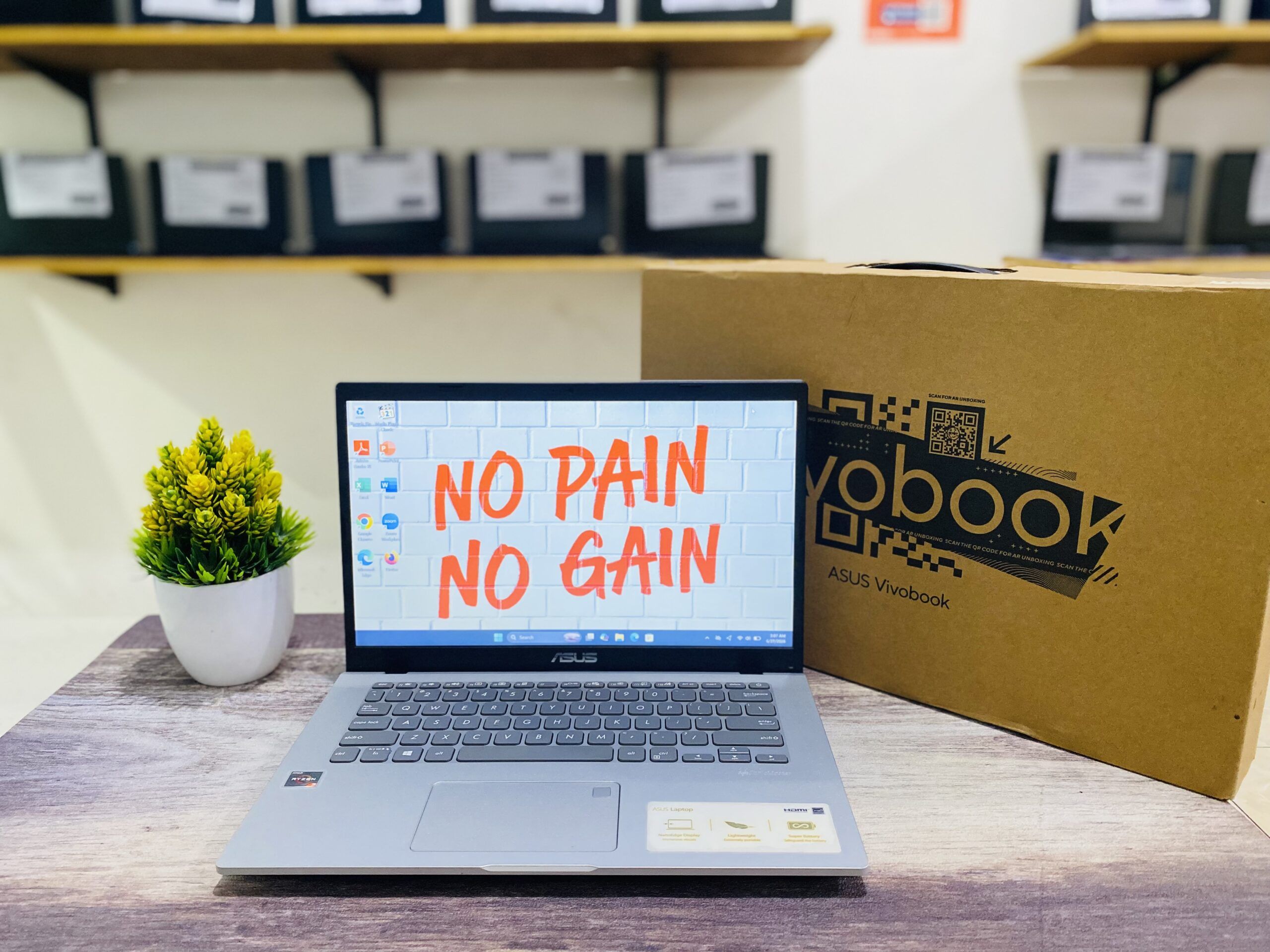 LAPTOP ASUS VIVOBOOK M409DA | AMD RYZEN 3 3200U ( RAM 8GB / SSD 256GB )