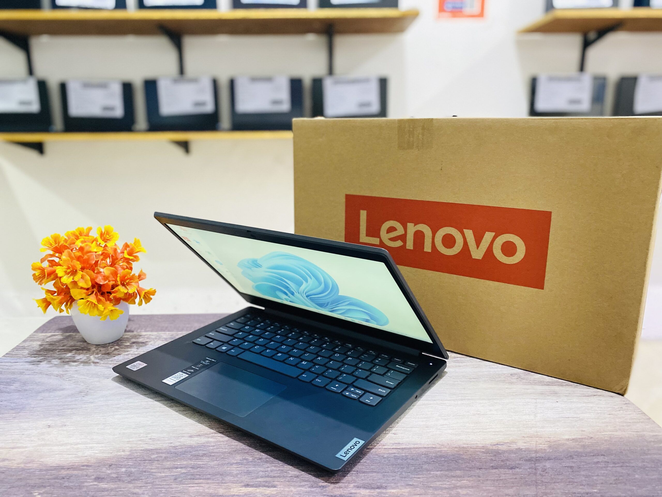 LAPTOP LENOVO IP 3-14IIL05 | INTEL CORE I3-1005G1 ( RAM 4GB / SSD 256GB NVME ) - Gambar 4