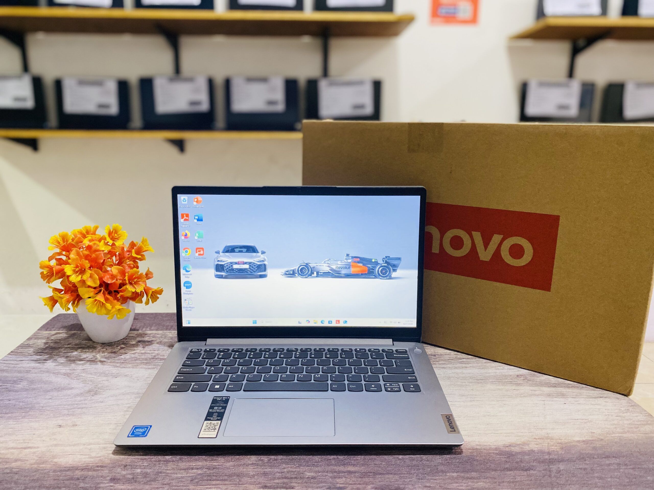 LAPTOP LENOVO SLIM 1-14IGL7 | INTEL CELERON N4020 ( RAM 8GB / SSD 256GB NVME )