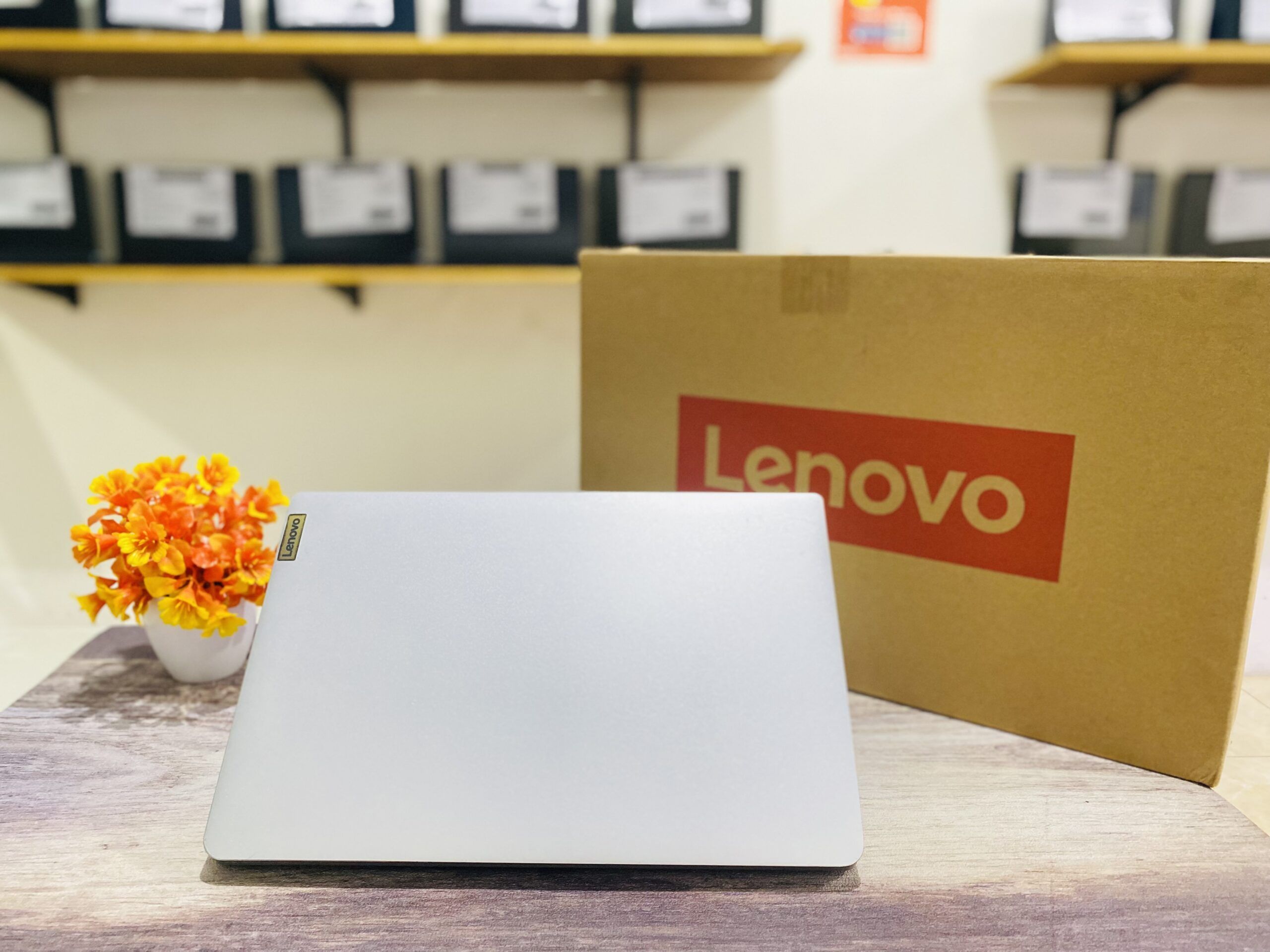 LAPTOP LENOVO SLIM 1-14IGL7 | INTEL CELERON N4020 ( RAM 8GB / SSD 256GB NVME ) - Gambar 8