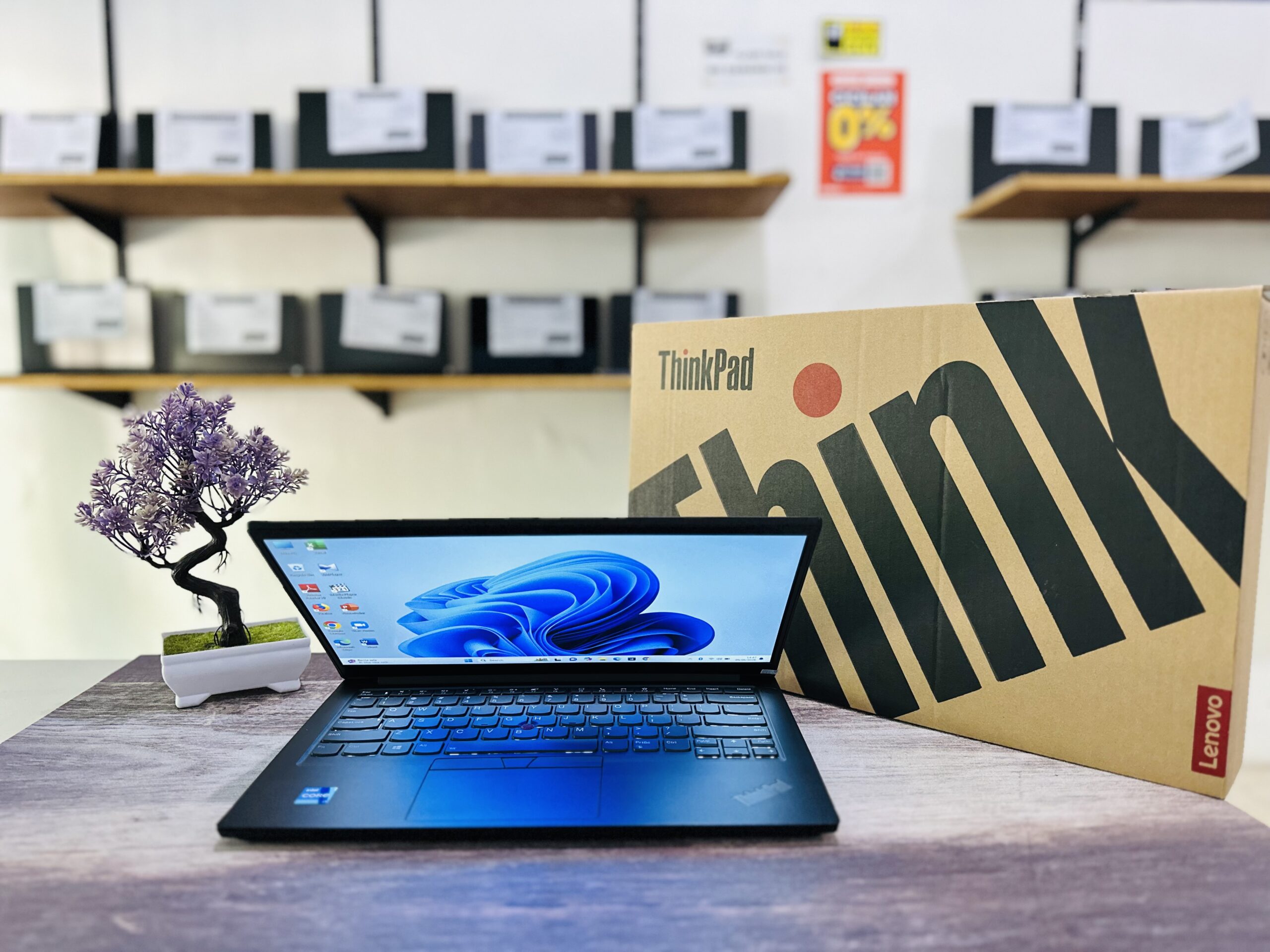 LAPTOP LENOVO THINKPAD E14 | INTEL CORE I5-1135G7 ( RAM 8GB / SSD 256GB NVME ) - Gambar 5