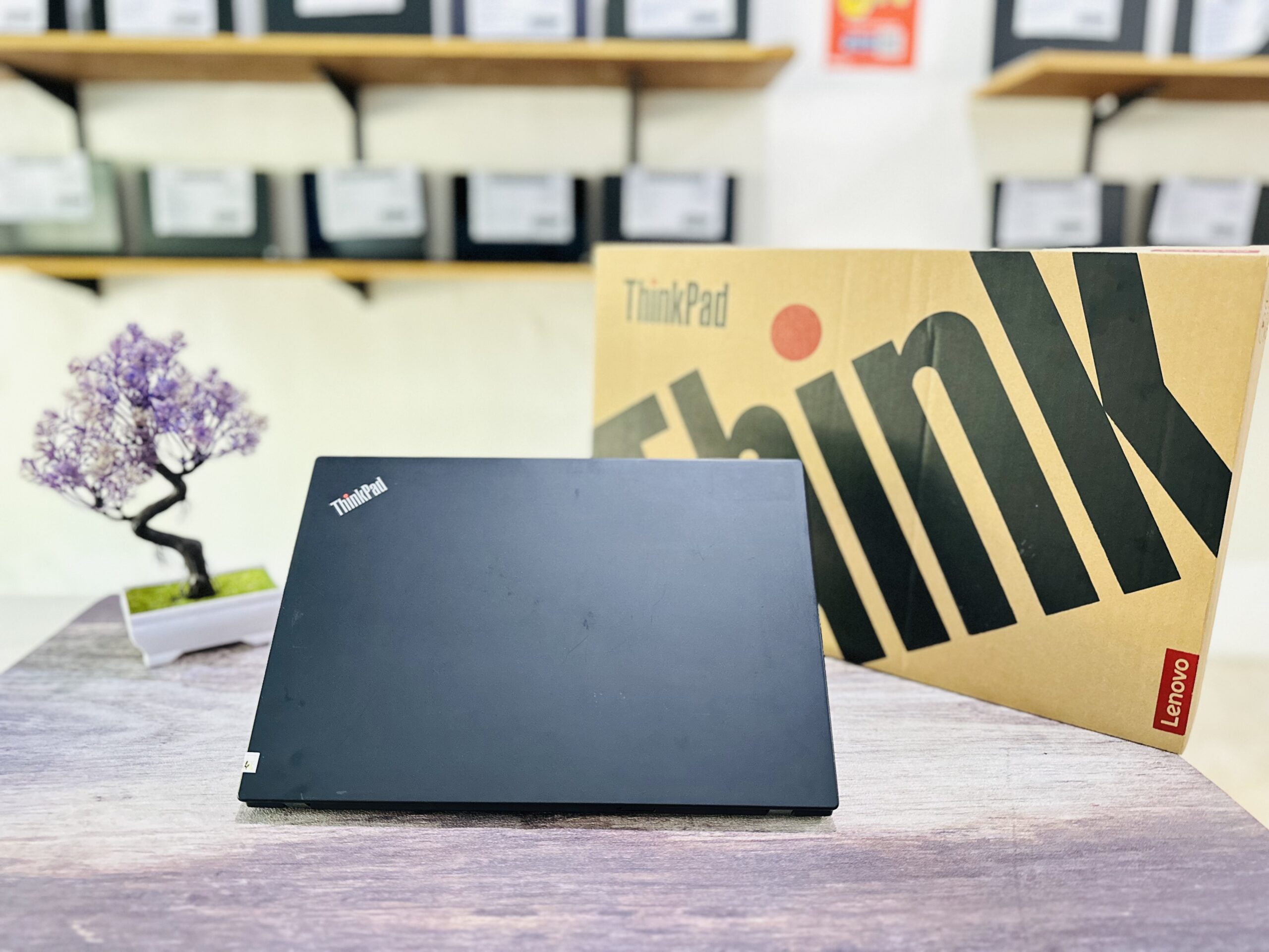 LAPTOP LENOVO THINKPAD X280 | INTEL CORE I7-8550U ( RAM 16GB / SSD 256GB NVME ) TOUCHSCREEN - Gambar 8