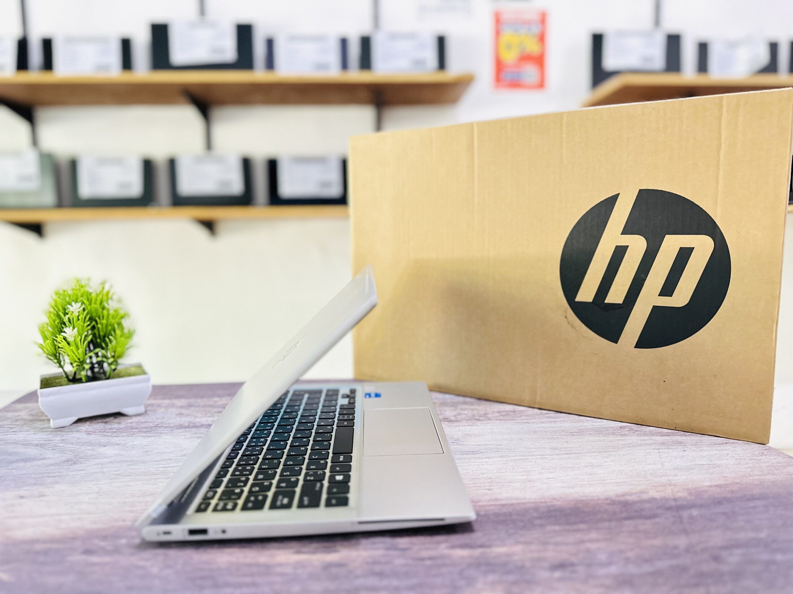 LAPTOP HP PROBOOK 630 G8 | INTEL CORE I5-1145G7 ( RAM 8GB / SSD 256GB NVME ) TOUCHSCREEN - Gambar 4