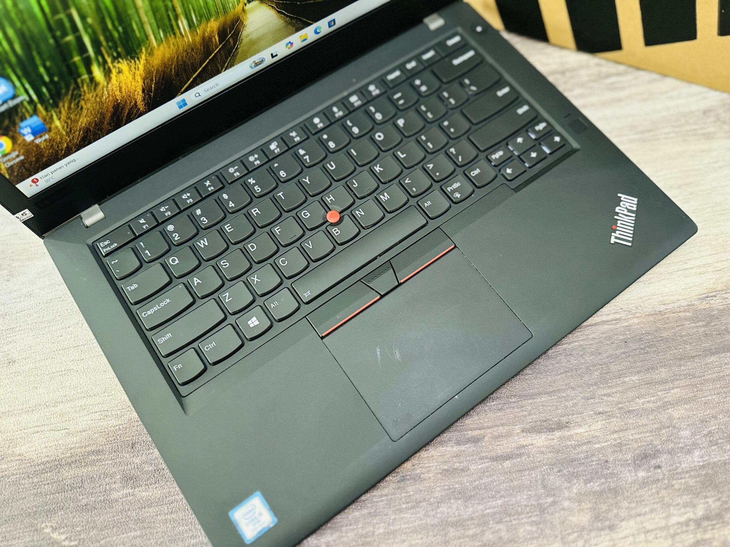 LAPTOP LENOVO THINKPAD T480 | INTEL CORE I5-7300U ( RAM 8GB / SSD 256GB NVME ) TOUCHSCREEN - Gambar 3
