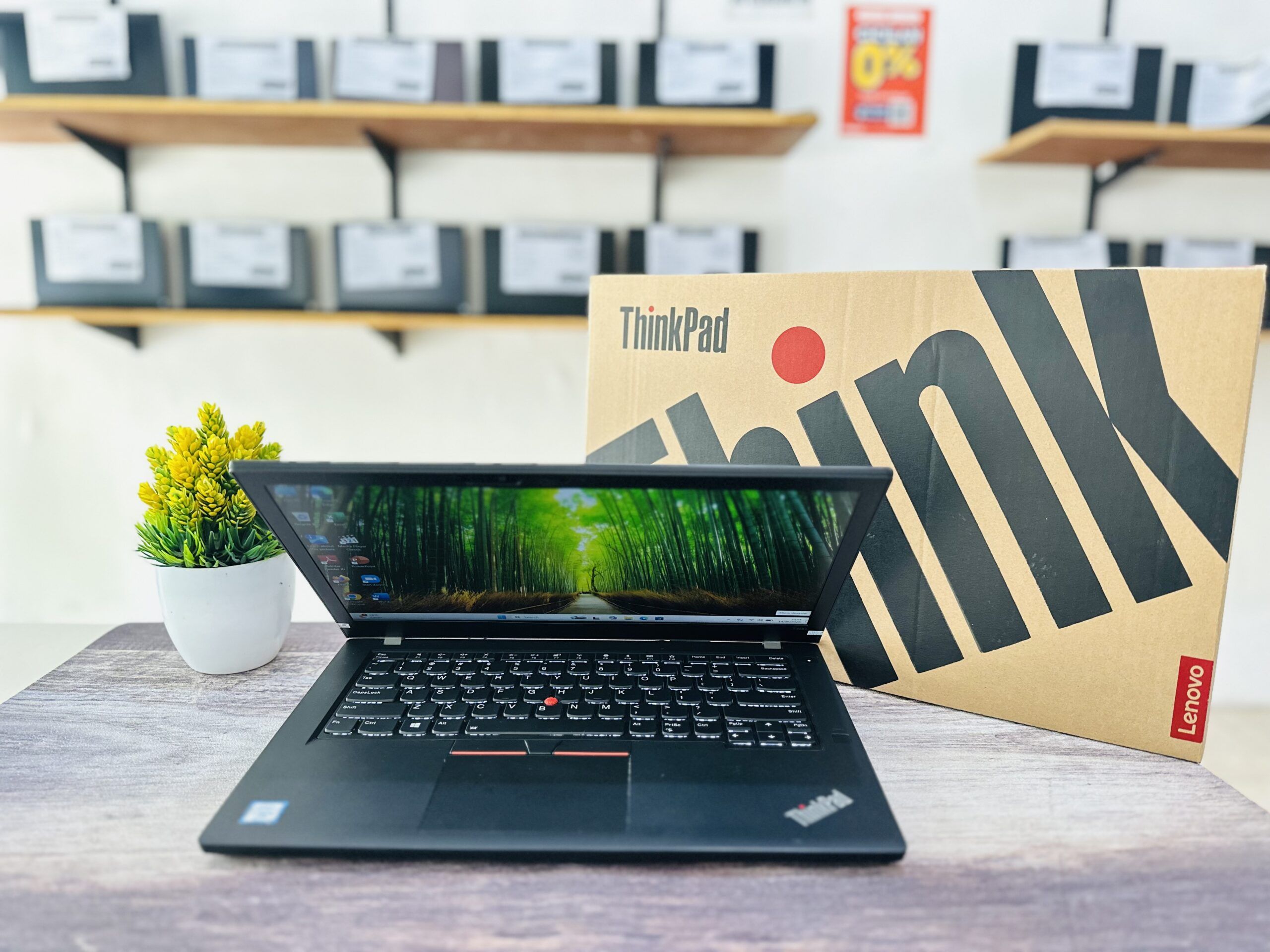 LAPTOP LENOVO THINKPAD T480 | INTEL CORE I5-7300U ( RAM 8GB / SSD 256GB NVME ) TOUCHSCREEN - Gambar 5
