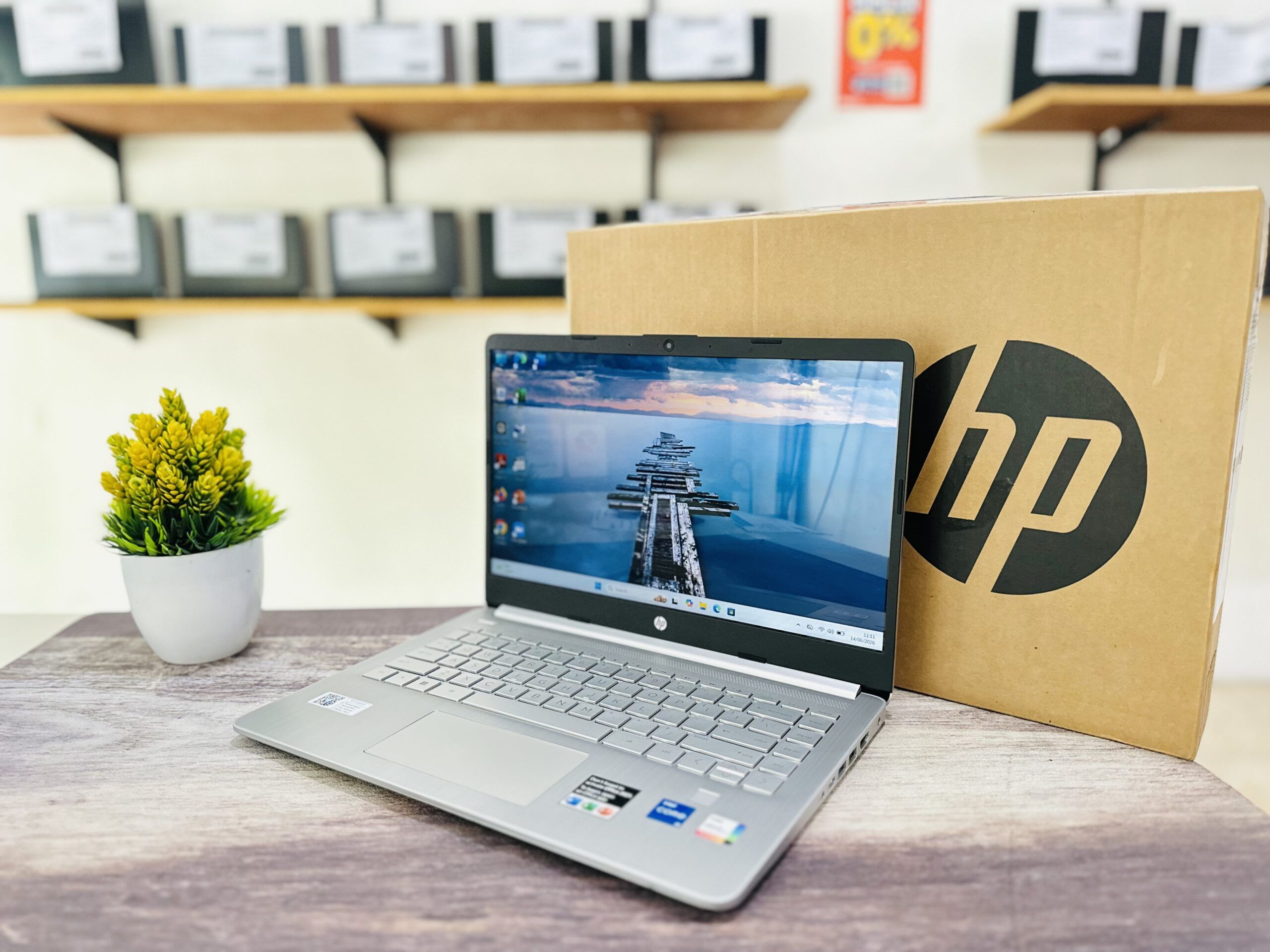 LAPTOP HP 14S-DQ5000TU | INTEL CORE I5-1240P ( RAM 8GB / SSD 512GB ) - Gambar 7