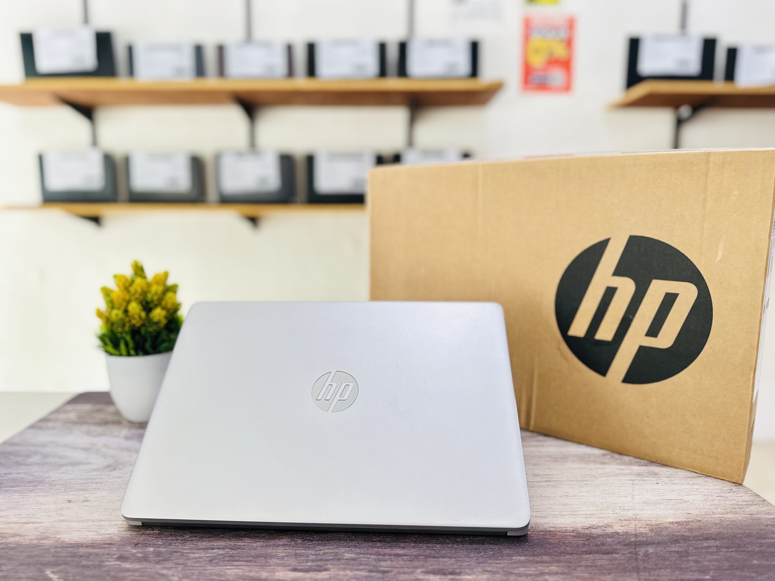 LAPTOP HP 14S-DQ5000TU | INTEL CORE I5-1240P ( RAM 8GB / SSD 512GB ) - Gambar 8