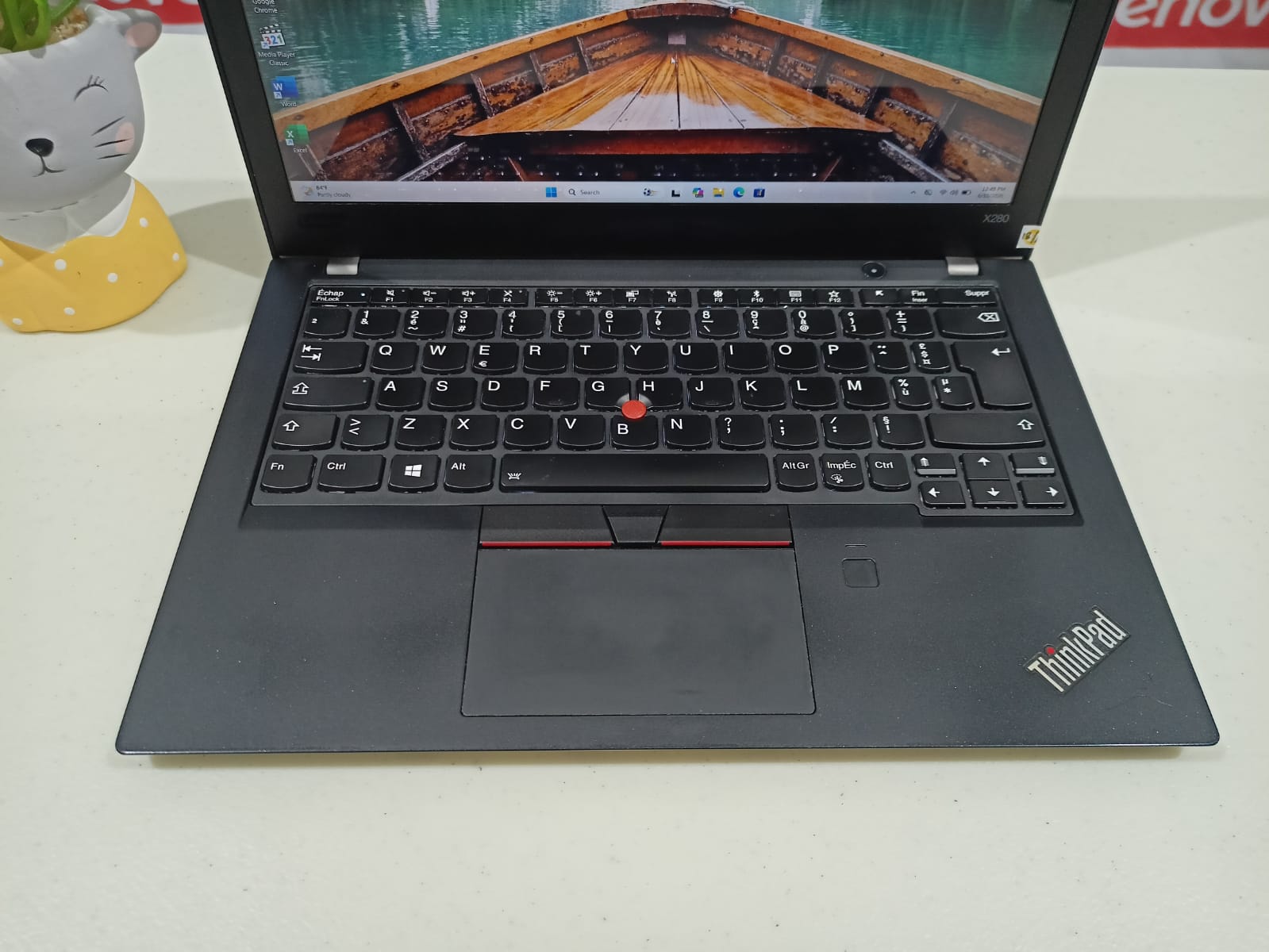 THINKPAD X280 Core i5-8350U/ 16GB/ Ssd 256GB/ Touchscreen/ Backlit - Gambar 3