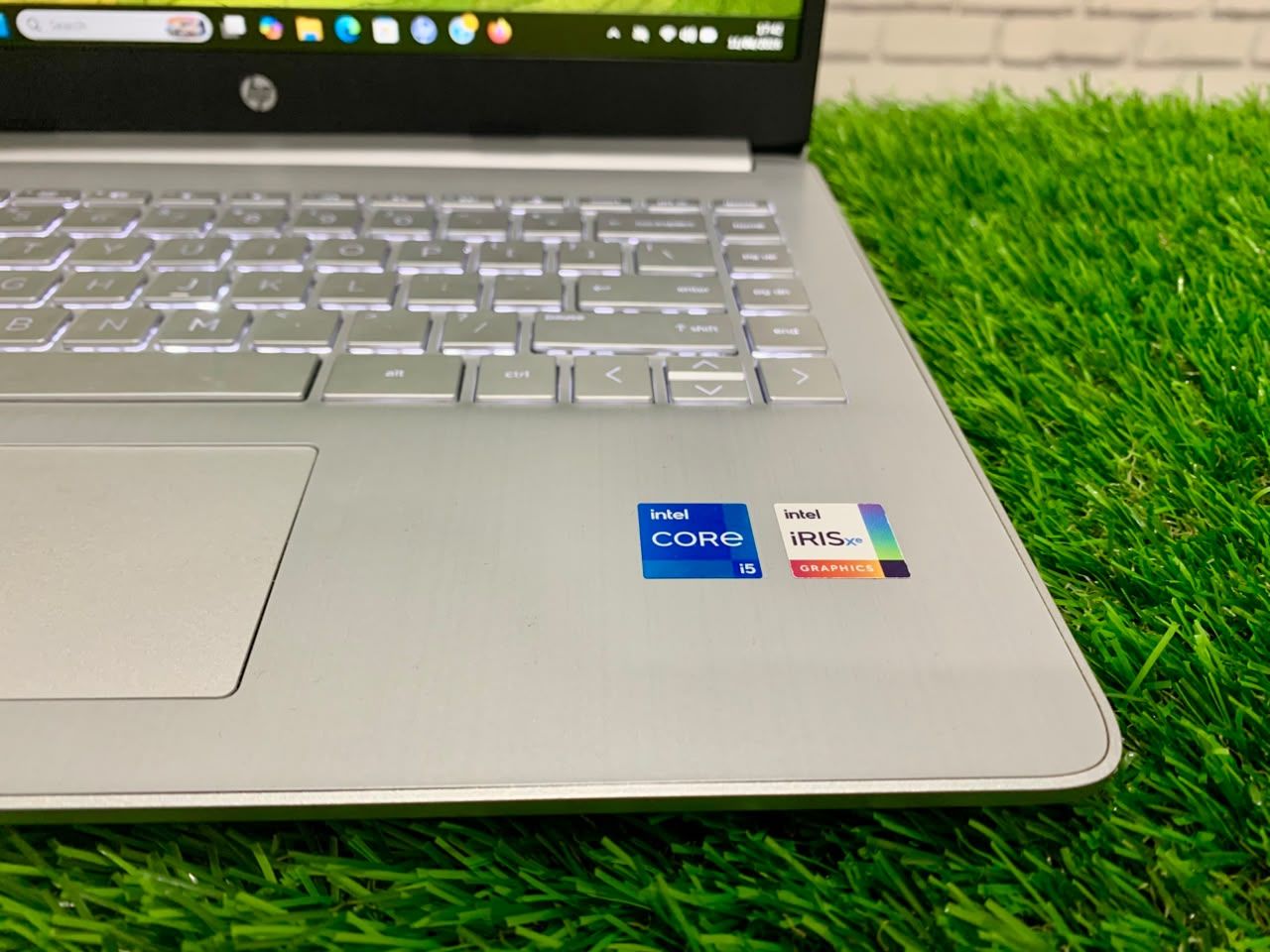 HP 14S - DQ5125TU Intel Core i5-1235U/ RAM 8GB/ SSD 512GB/ 14" FHD/ Intel Iris Xe/ Key Backlite/ Garansi - Gambar 2