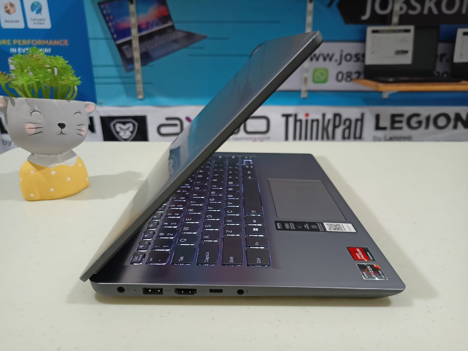 LENOVO IP SLIM3 14ABA7 Ryzen 7-5825U / 8GB / SSD 512GB / Backlit - Gambar 5