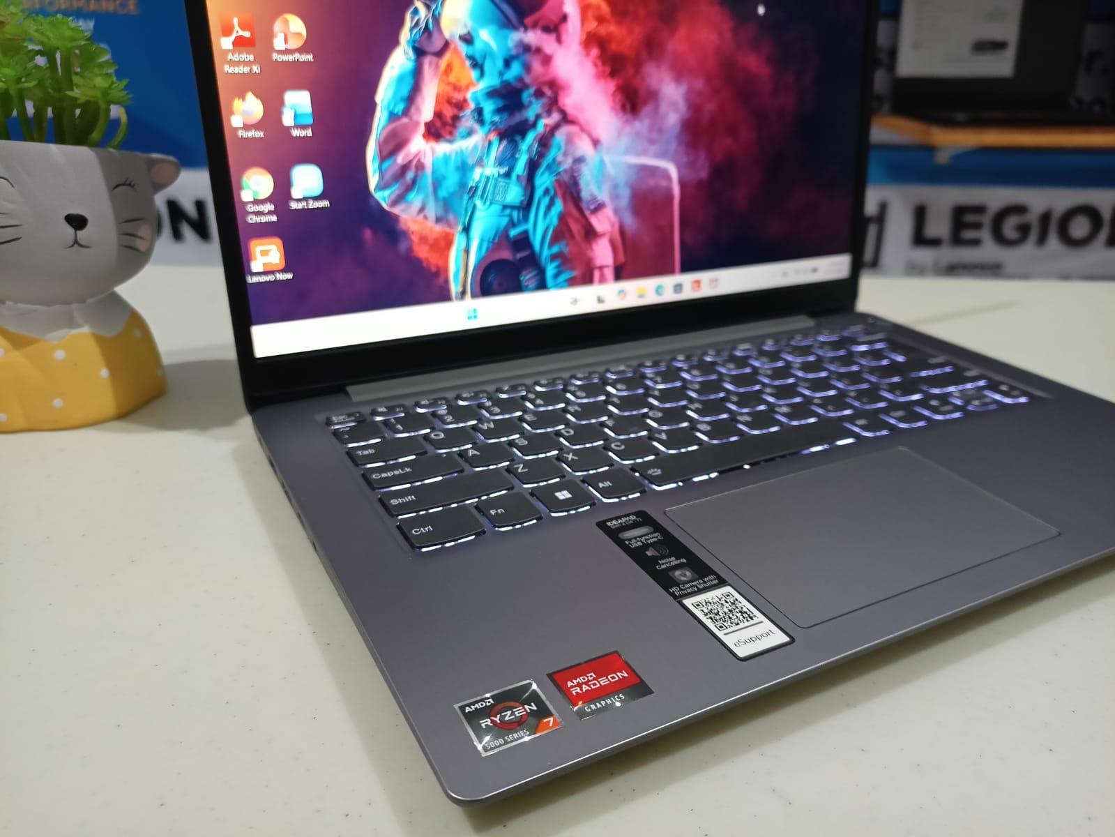 LENOVO IP SLIM3 14ABA7 Ryzen 7-5825U / 8GB / SSD 512GB / Backlit - Gambar 4