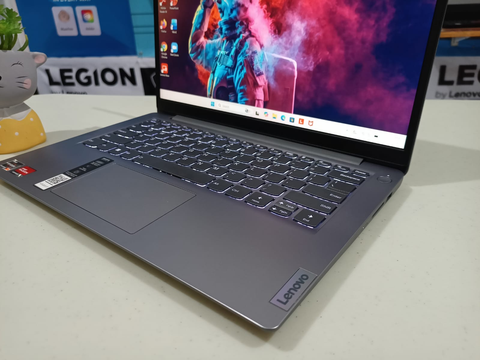 LENOVO IP SLIM3 14ABA7 Ryzen 7-5825U / 8GB / SSD 512GB / Backlit - Gambar 7