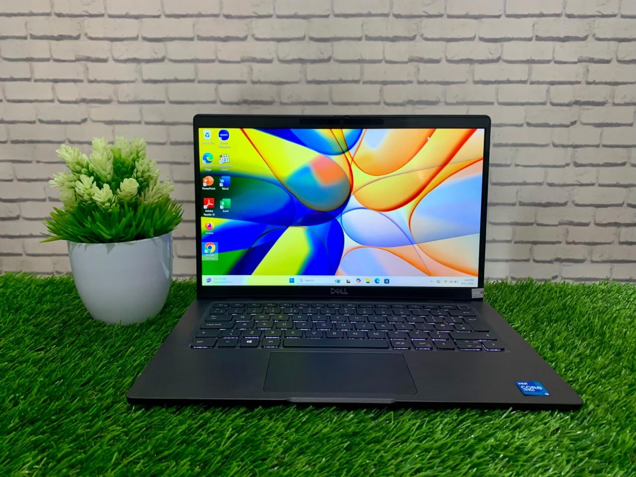 Dell Latitude 7320 Intel Core i5-1145G7/ RAM 16GB/ SSD 256GB/ Intel Iris Xe Graphics/ 13,3" FHD Touchsreen/ Key Backlite