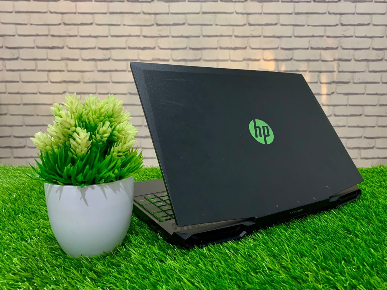 HP PAVILION Gaming 15-DK1041TX Intel Core i7-10750H/ RAM 8GB/ SSD 256GB/ 15,6" FHD 144Hz/ Nvidia GTX 1650/ Key Backlit Green - Gambar 3