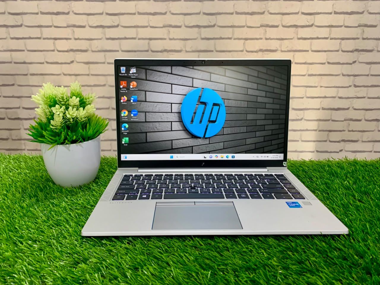 HP Elitebook 840 G8 Intel Core i5-1145G7/ RAM 16GB/ SSD 256GB/ 14" FHD/ Intel Iris Xe/ Key Backlite