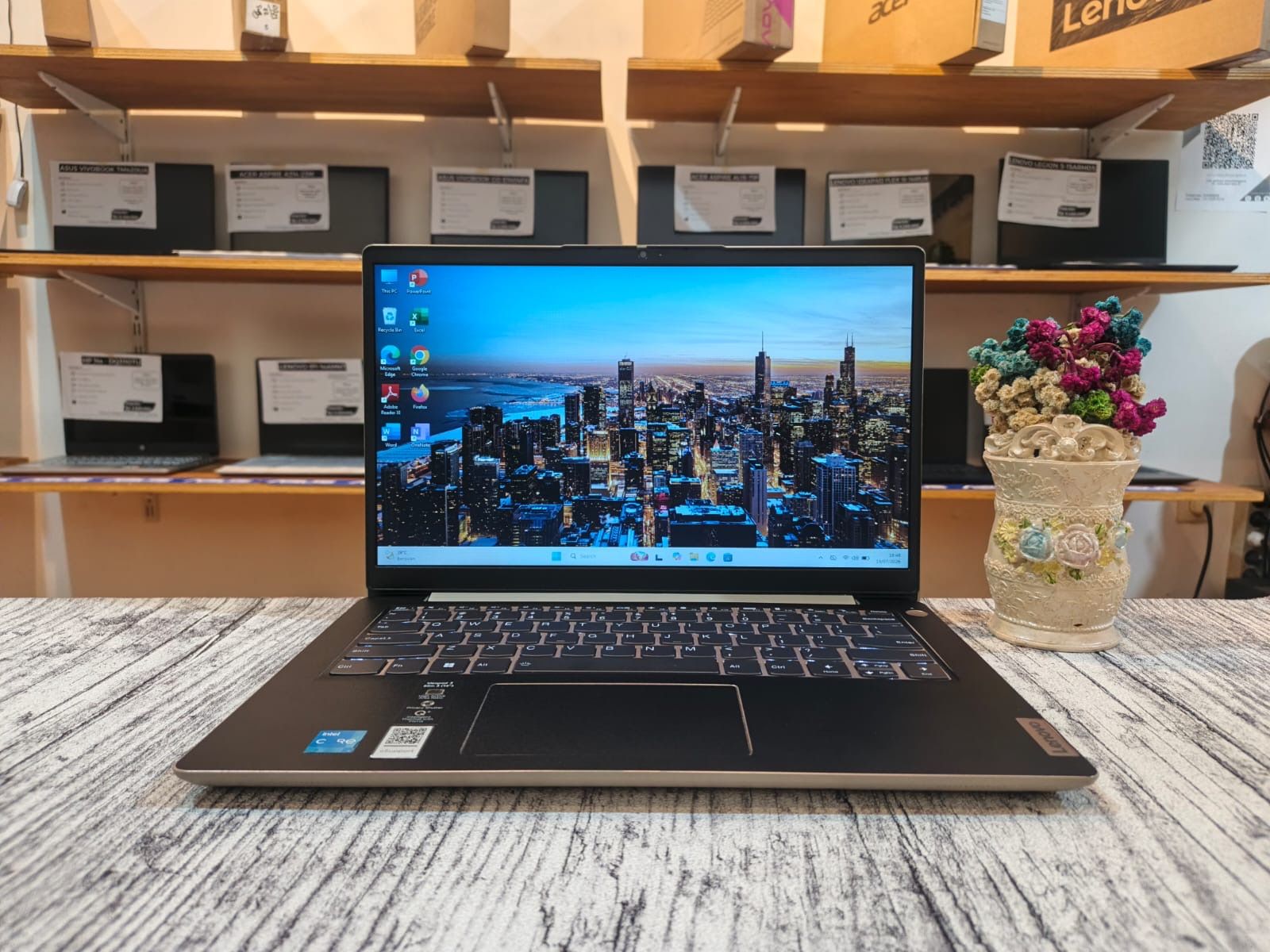 LENOVO IDEAPAD 3 - 14ITL6 Intel Core i3-1115G4 (Ram 8GB / SSD 512GB NVMe) Intel UHD Graphics/ KeyBacklit