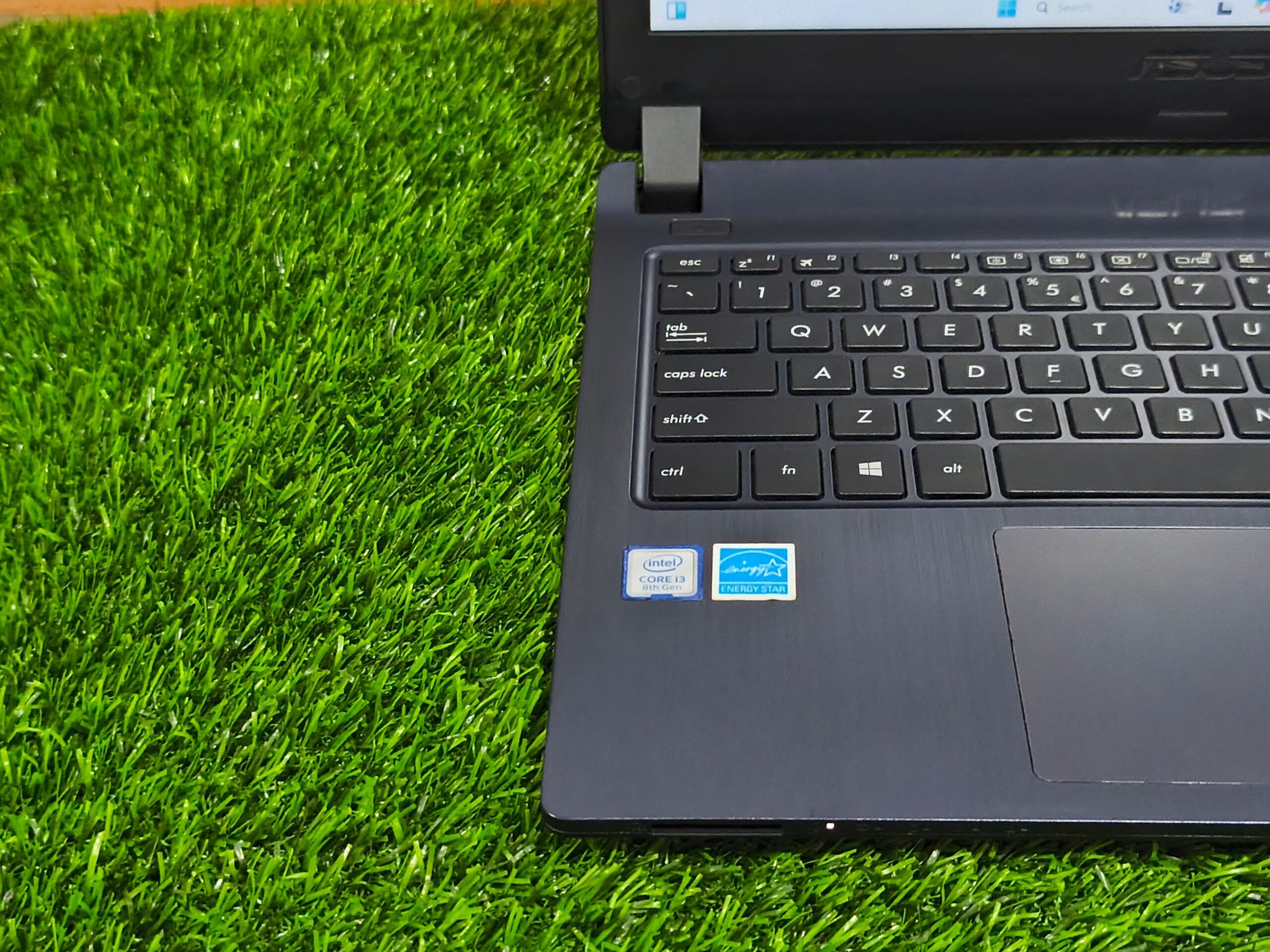 ASUS PRO P1440FA Intel Core i3-8145U (RAM 4GB/SSD 128GB + 1TB HDD) 14" HD - Gambar 2